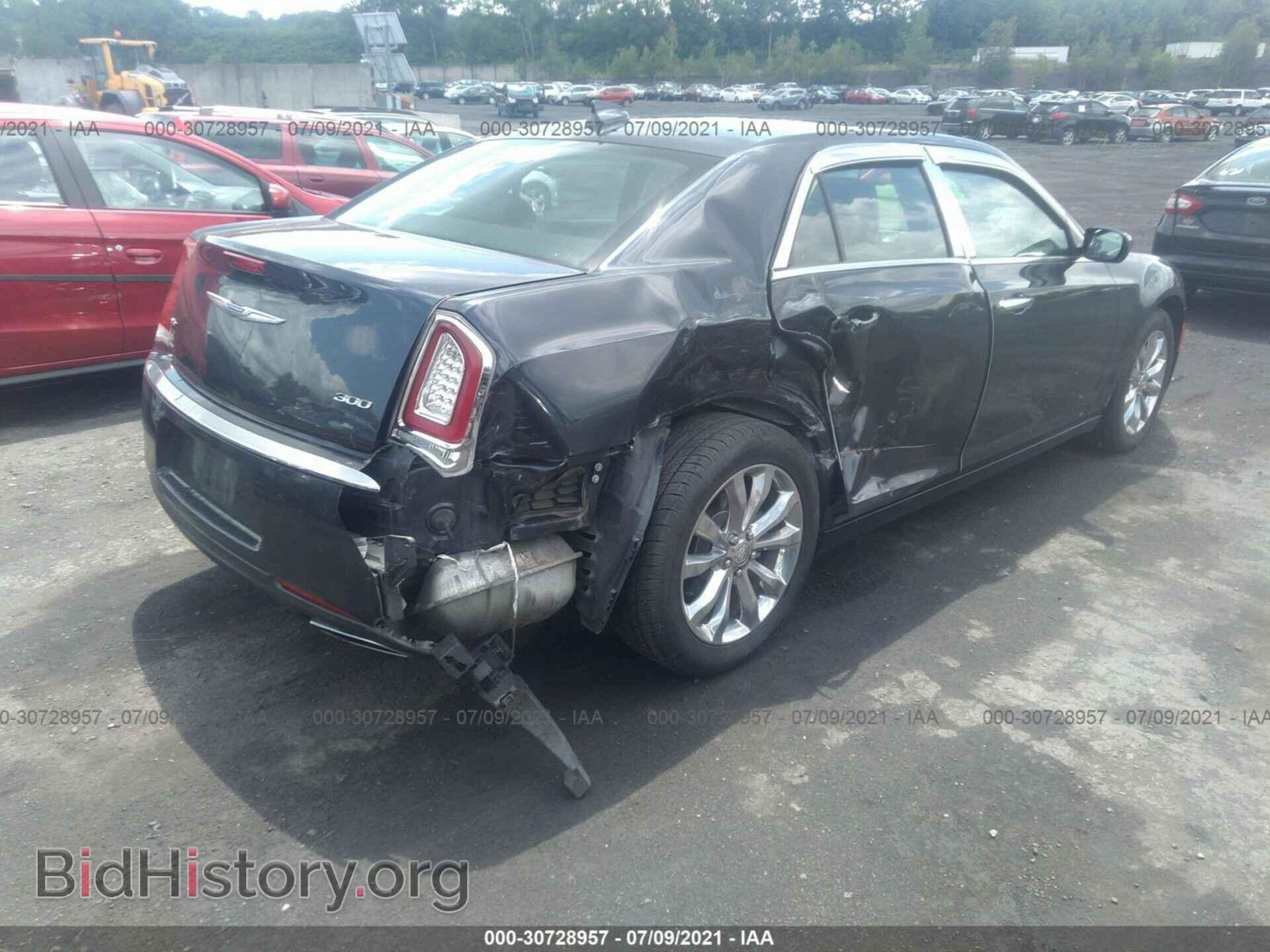 2018 CHRYSLER 300 - VIN: 2C3CCAKG4JH194635 - Фото 4