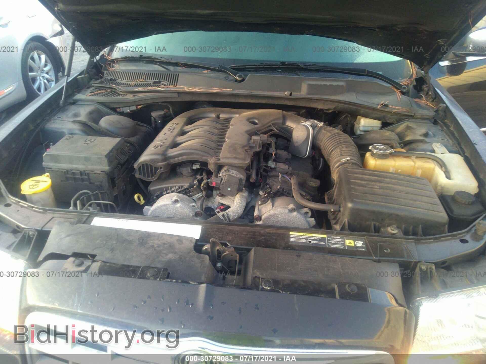 2010 CHRYSLER 300 - VIN: 2C3CA5CV0AH241654 - Фото 10
