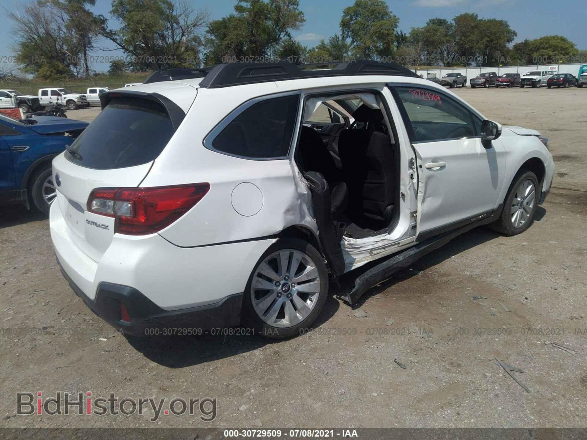 2019 SUBARU OUTBACK - VIN: 4S4BSAFC7K3345114 - Фото 4