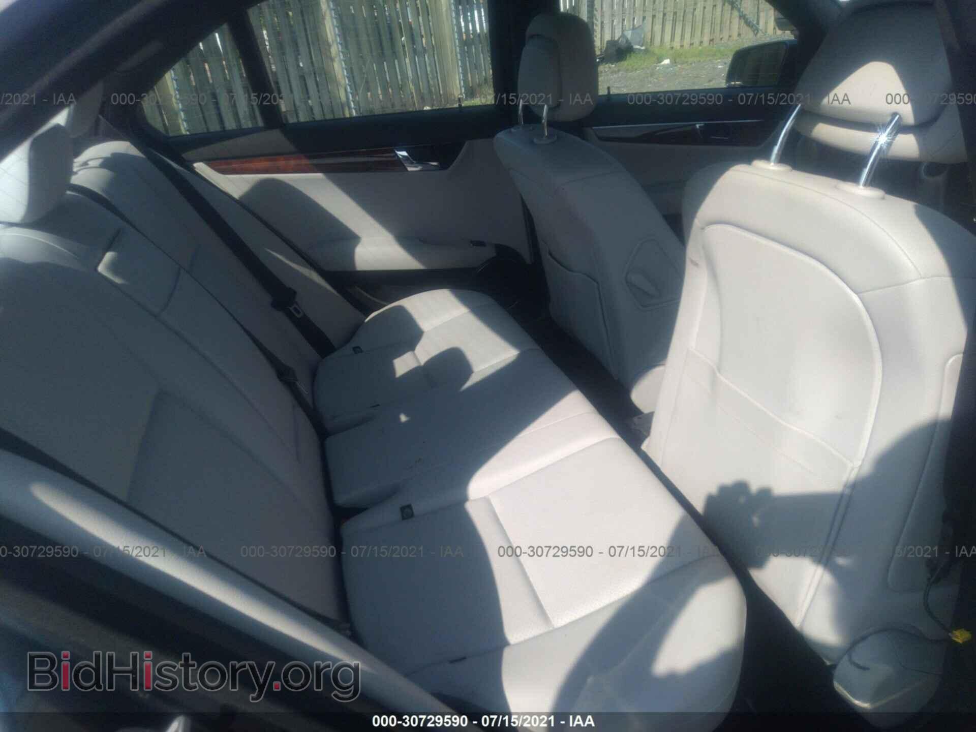 2011 MERCEDES-BENZ C-CLASS - VIN: WDDGF8BB2BR145250 - Фото 8