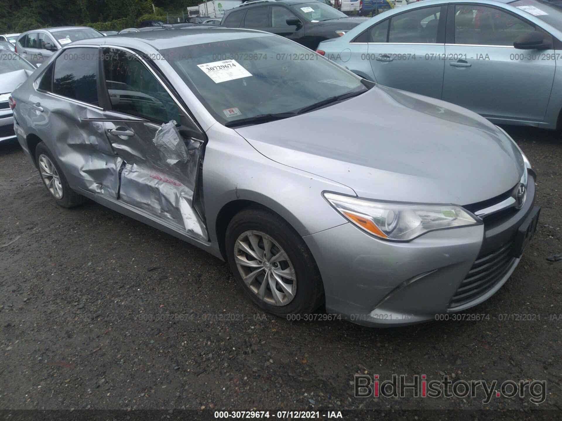 Photo 4T4BF1FKXFR477883 - TOYOTA CAMRY 2015