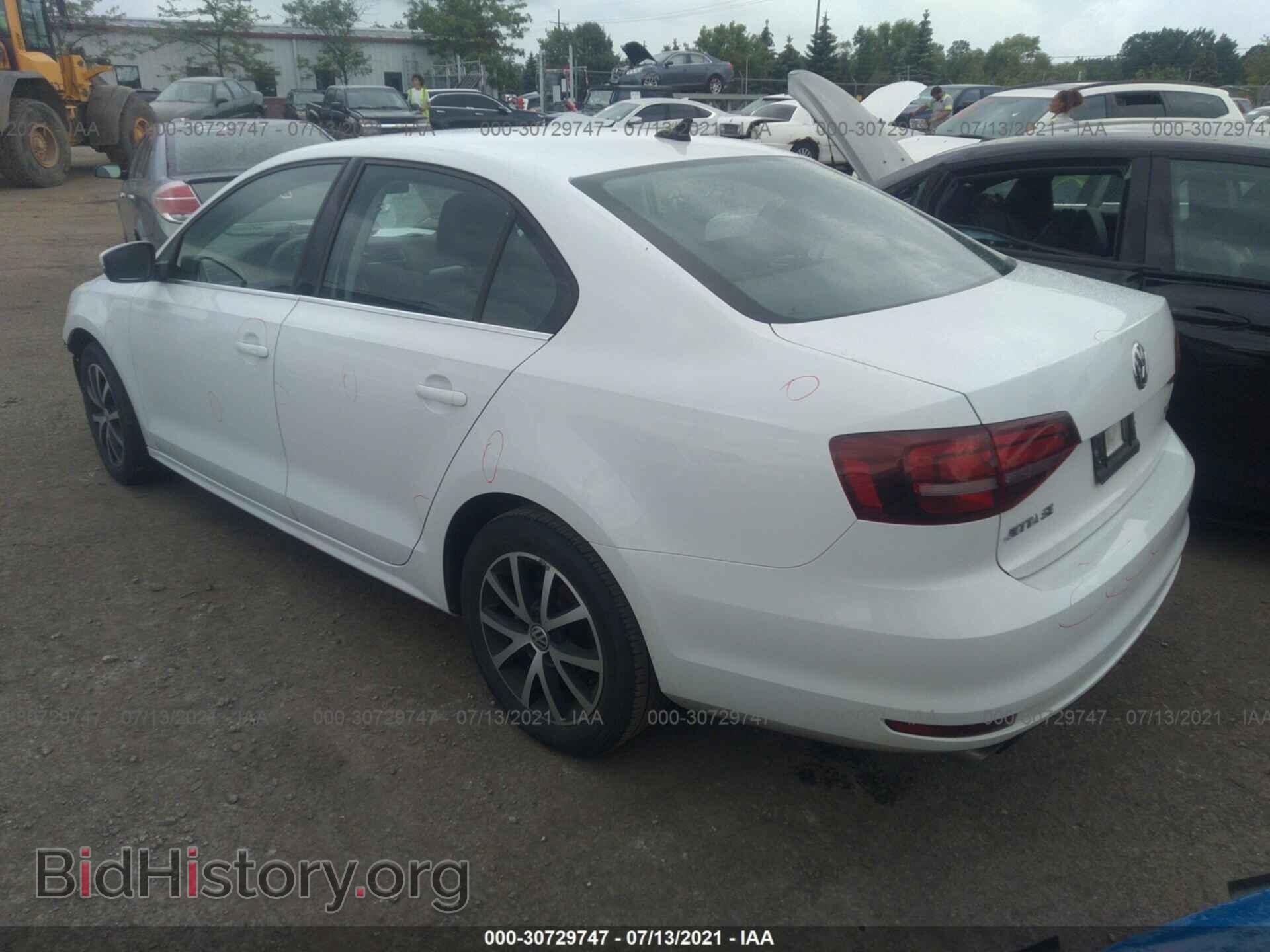 2017 VOLKSWAGEN JETTA - VIN: 3VWB67AJ2HM322412 - Фото 3