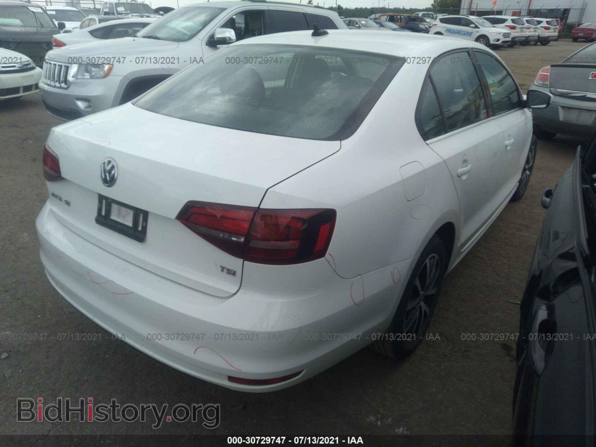 2017 VOLKSWAGEN JETTA - VIN: 3VWB67AJ2HM322412 - Фото 4