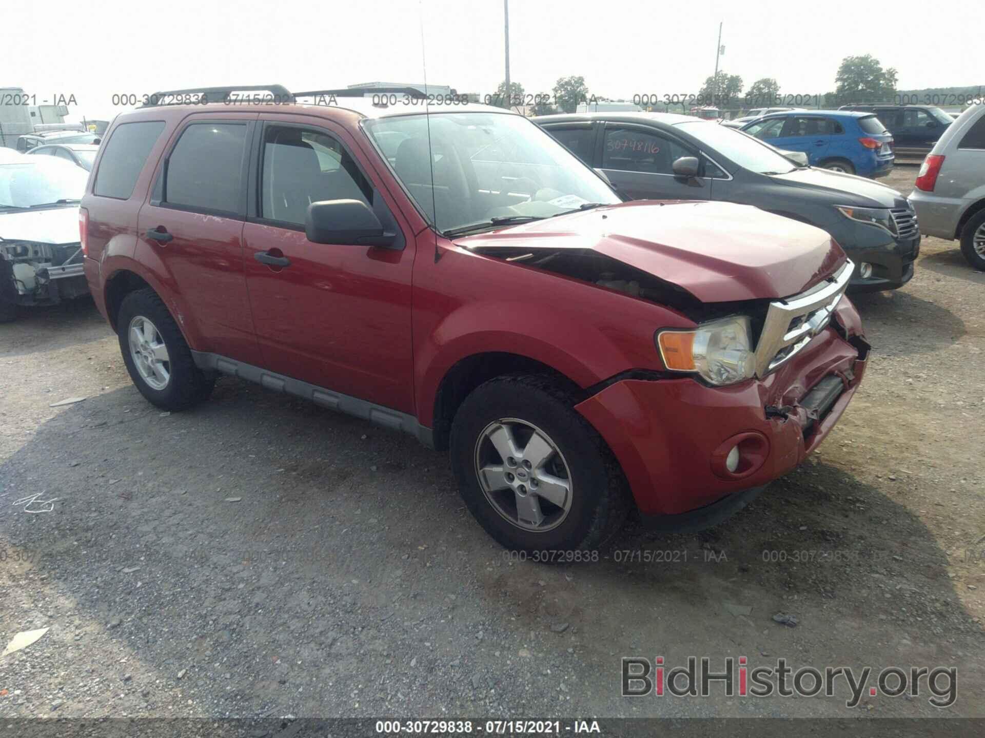 Photo 1FMCU93GX9KB96637 - FORD ESCAPE 2009