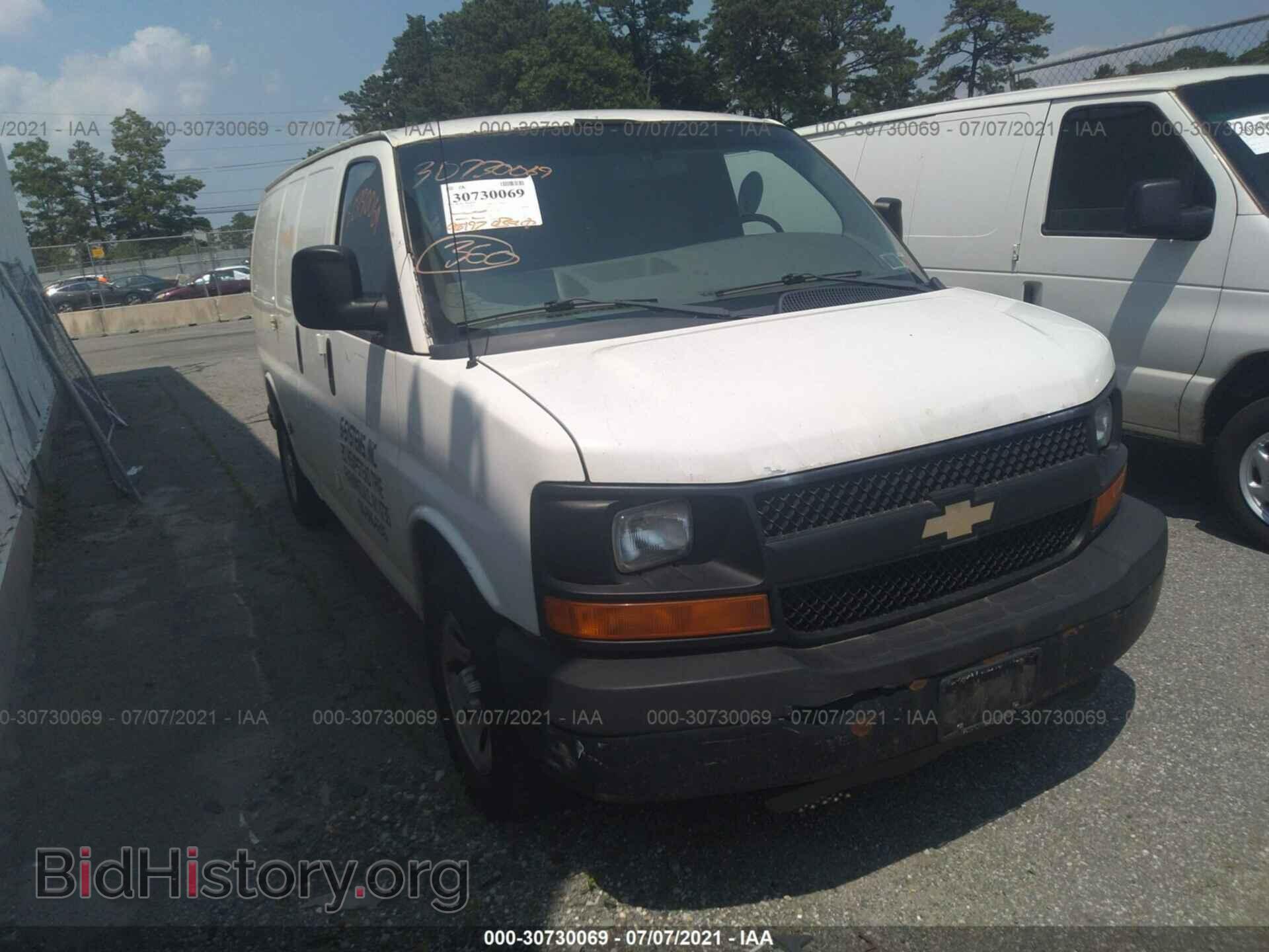 Photo 1GCUGADX7A1181653 - CHEVROLET EXPRESS CARGO VAN 2010