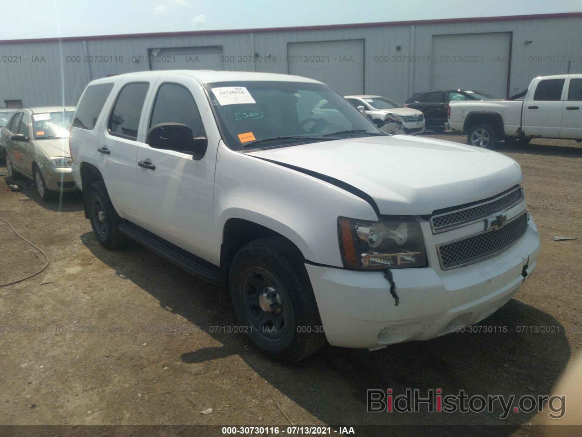 Photo 1GNSK2E06BR274719 - CHEVROLET TAHOE 2011