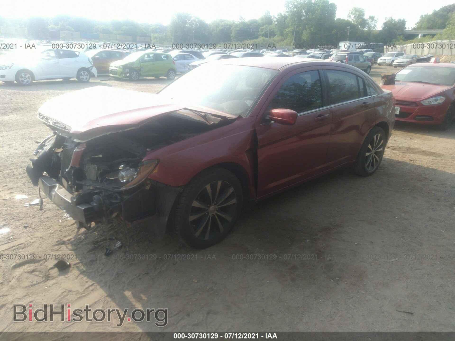 2012 CHRYSLER 200 - VIN: 1C3CCBBG8CN288713 - Photo 2