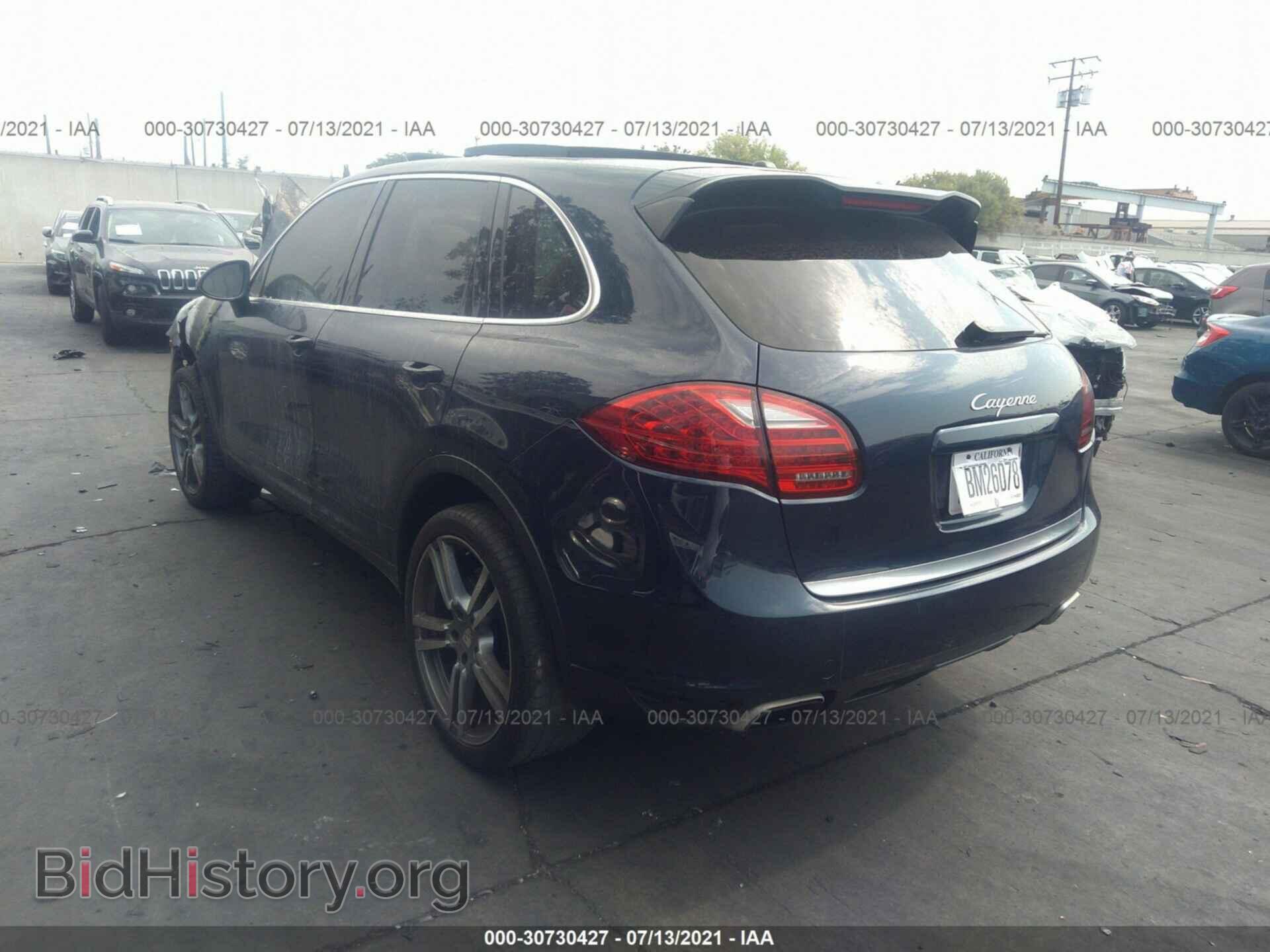2011 PORSCHE CAYENNE - VIN: WP1AA2A24BLA09605 - Photo 3