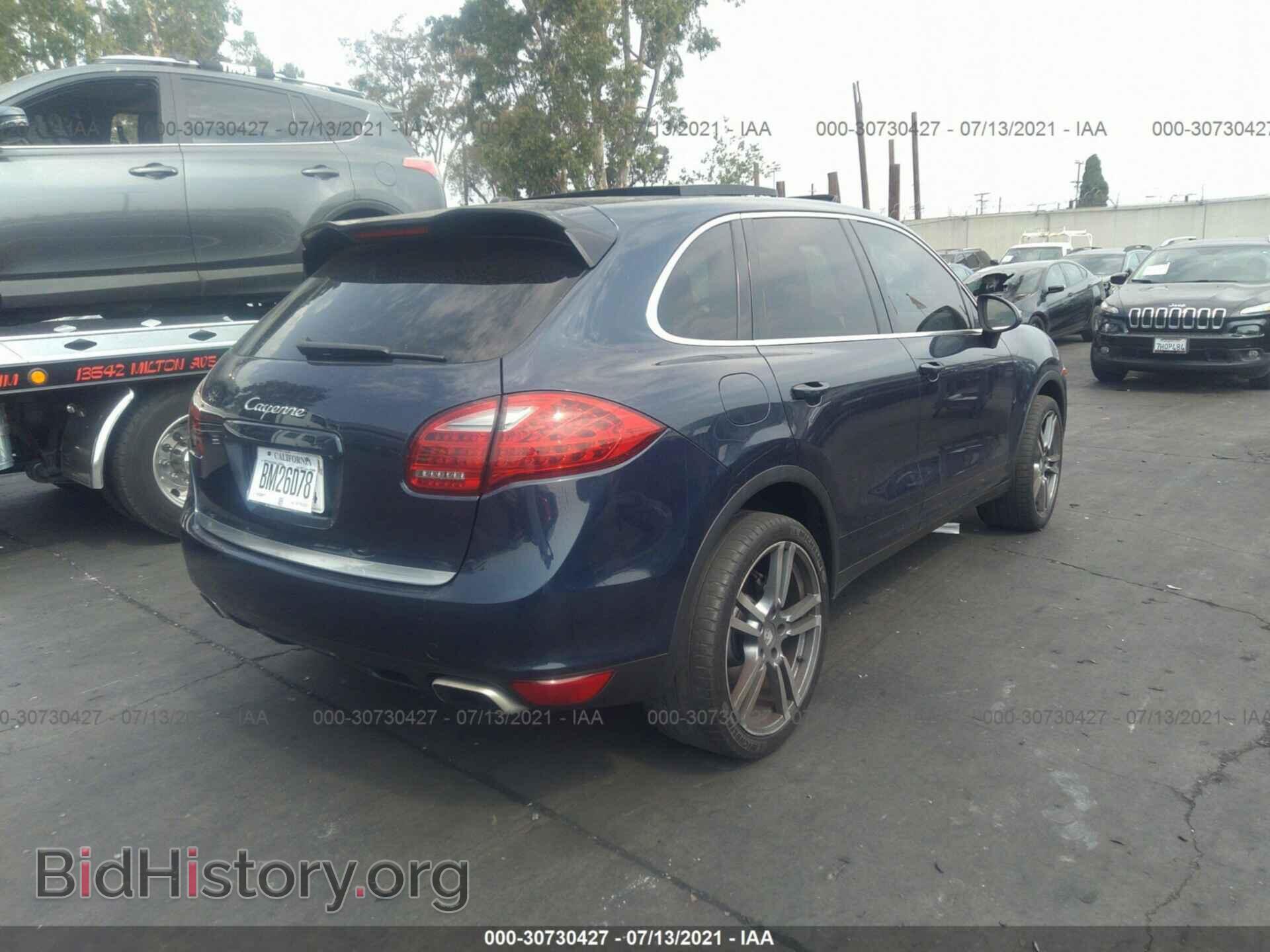 2011 PORSCHE CAYENNE - VIN: WP1AA2A24BLA09605 - Photo 4