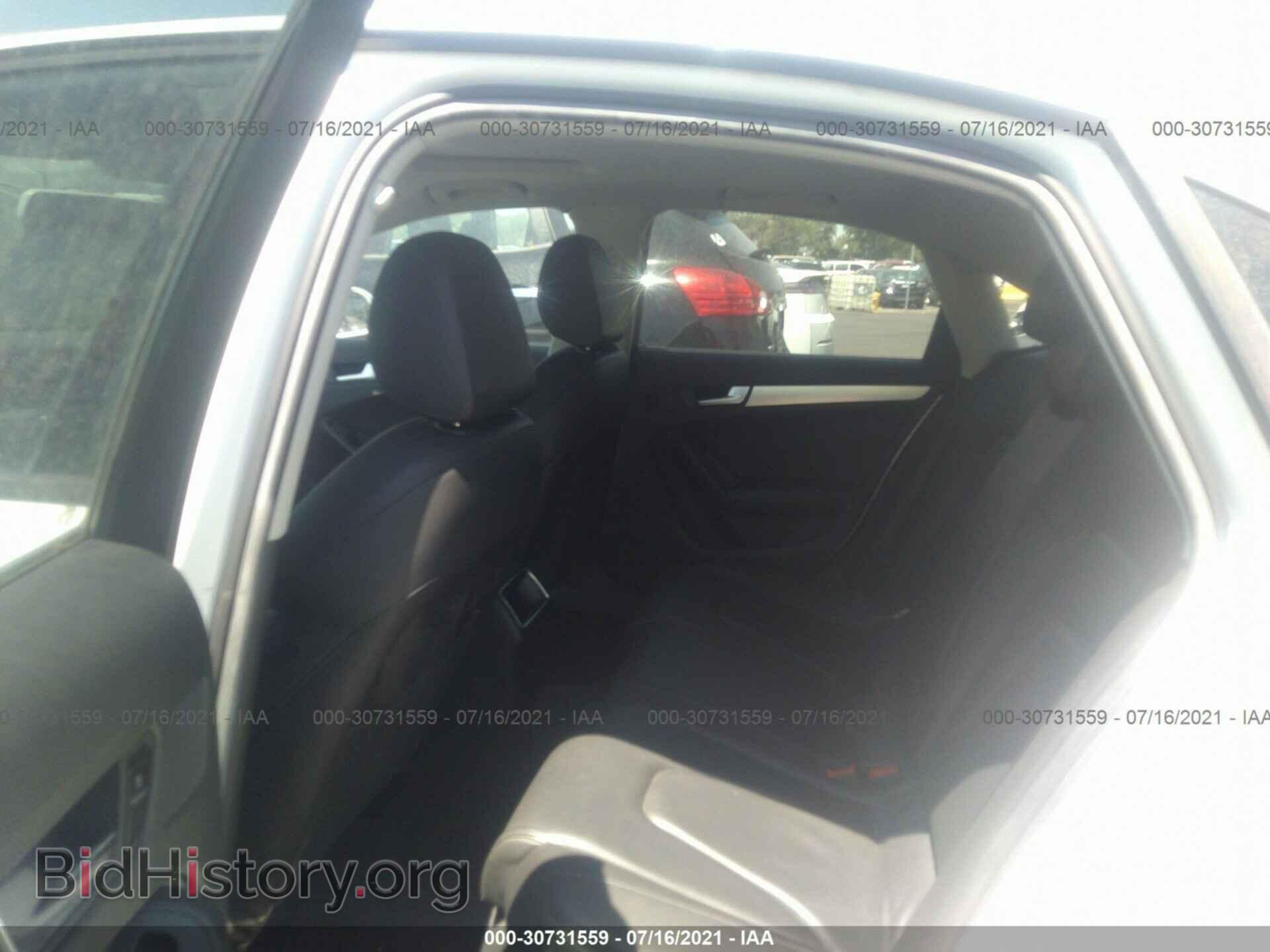 2011 AUDI A4 - VIN: WAUAFAFL3BN002256 - Фото 8