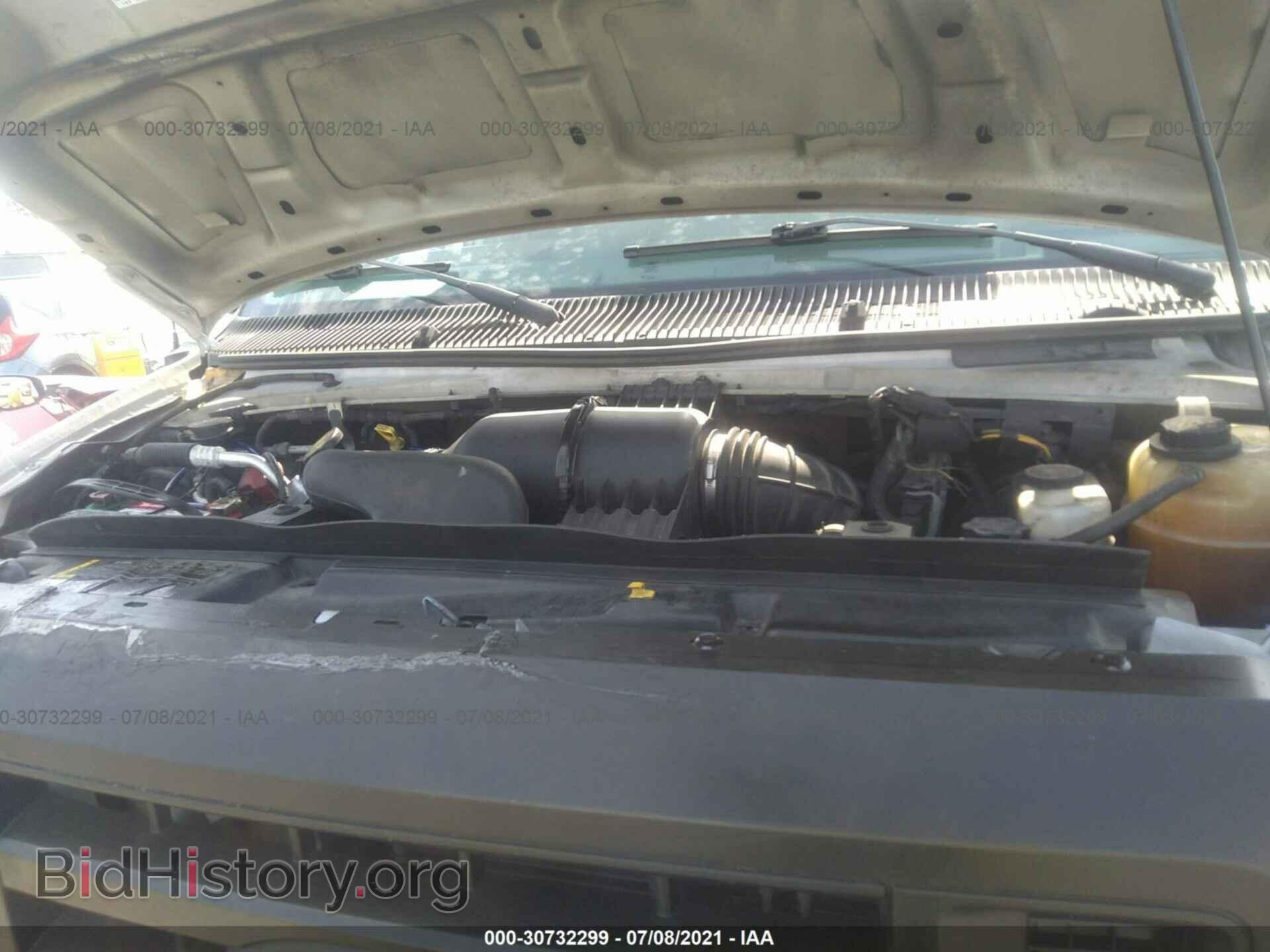 2011 FORD ECONOLINE CARGO VAN - VIN: 1FTNE2EW4BDB24106 - Фото 10