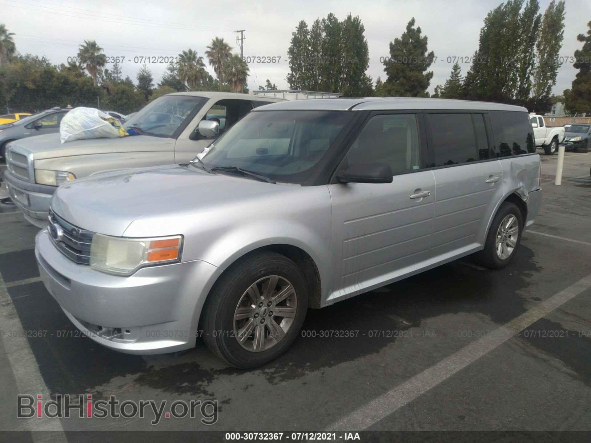 2011 FORD FLEX - VIN: 2FMGK5BC3BBD21721 - Photo 2