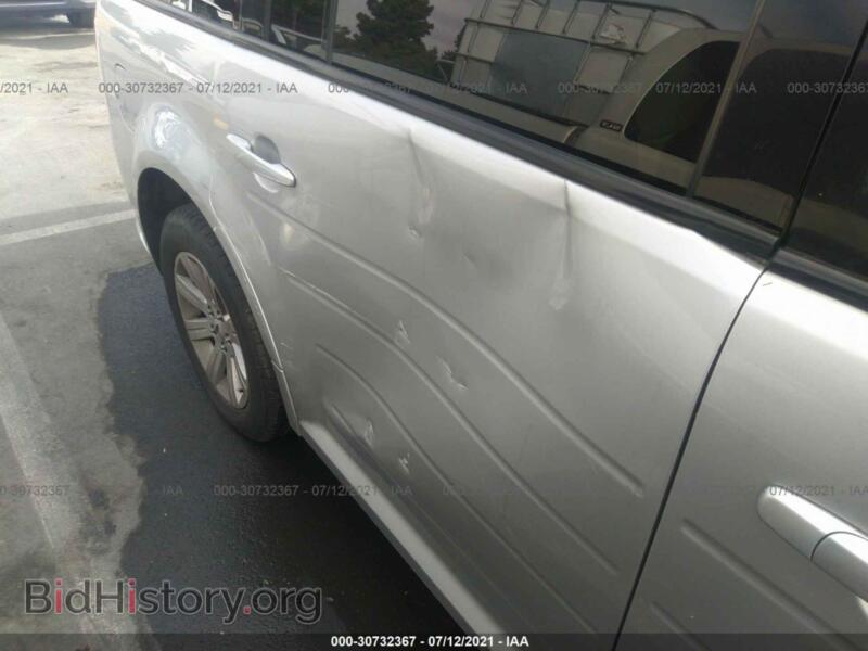 2011 Ford FLEX (VIN 2FMGK5BC3BBD21721) — photo 6 of 11