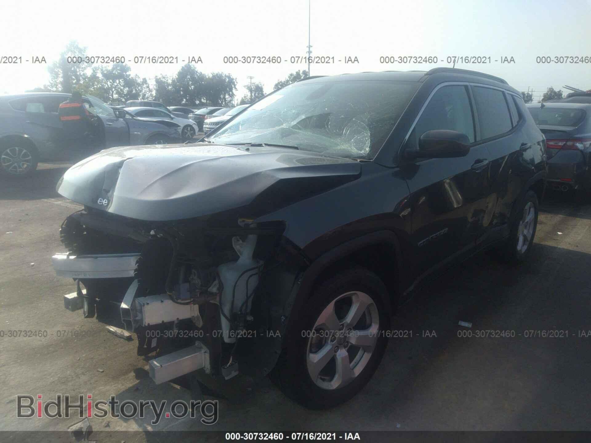 2018 JEEP COMPASS - VIN: 3C4NJCBB4JT466389 - Фото 2