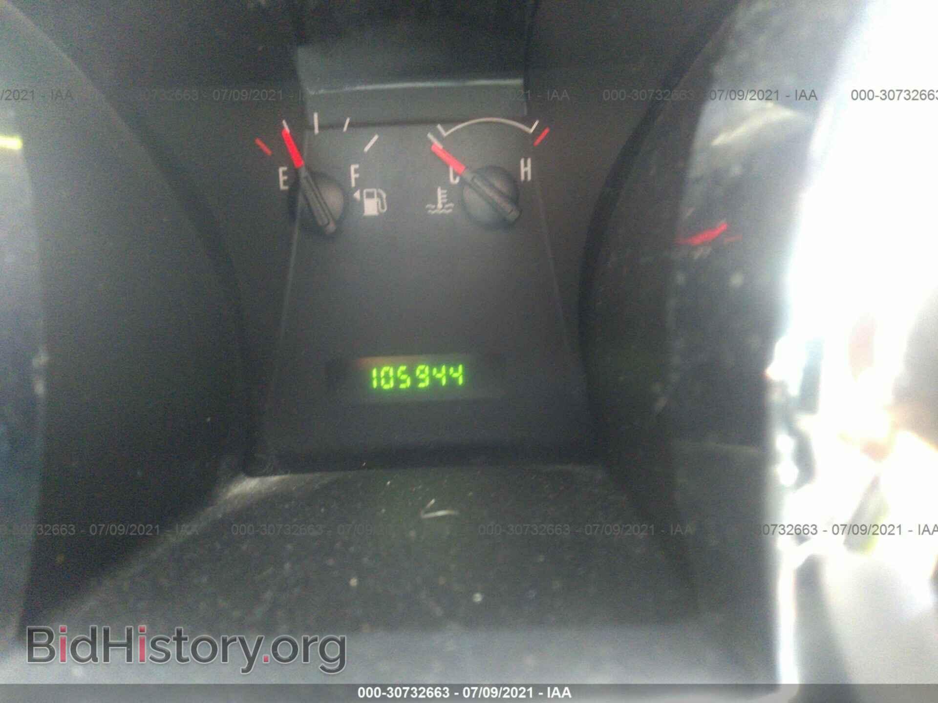 2007 FORD MUSTANG - VIN: 1ZVFT82H875341546 - Фото 7