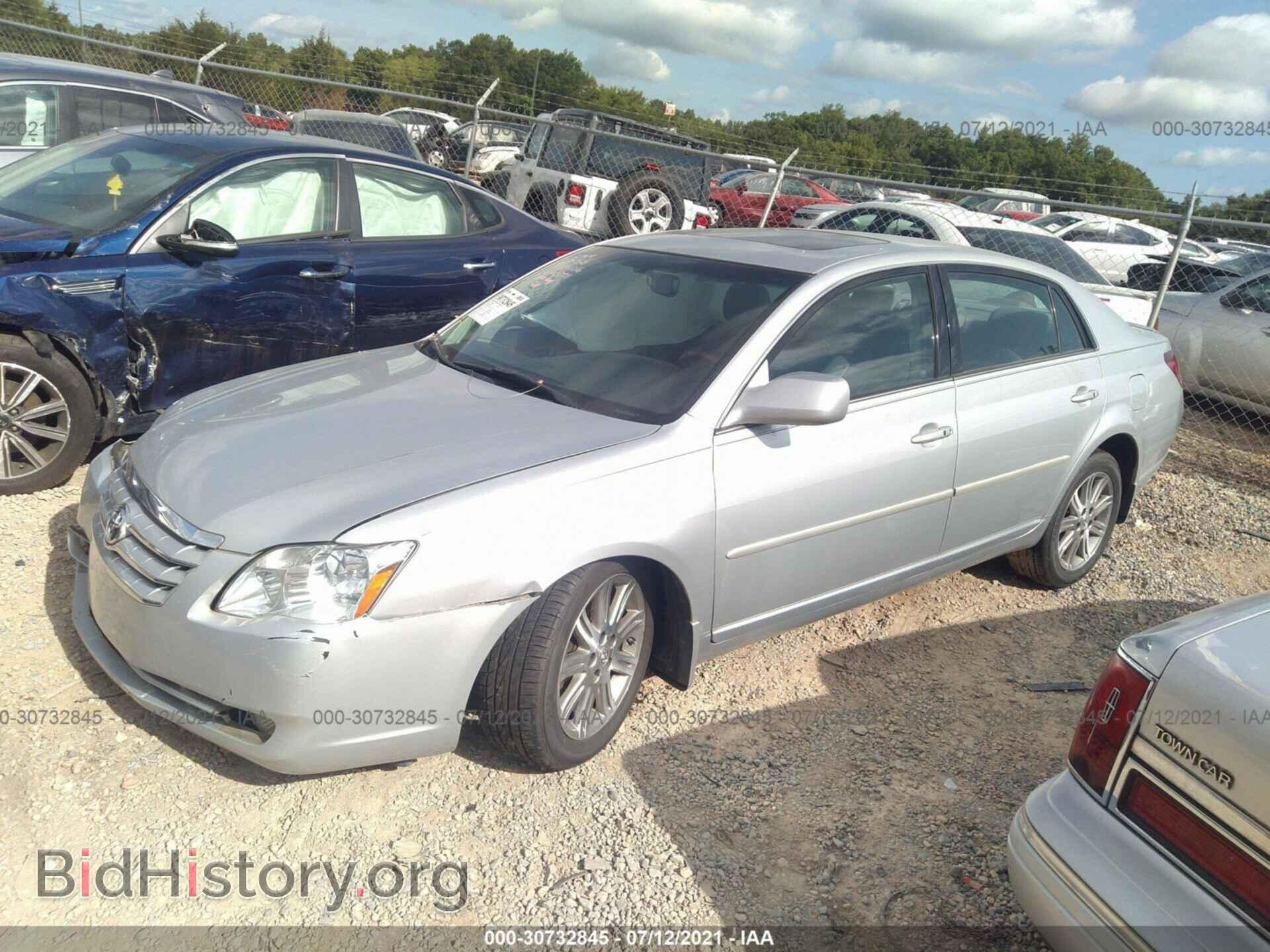 2007 TOYOTA AVALON - VIN: 4T1BK36B27U190721 - Фото 2