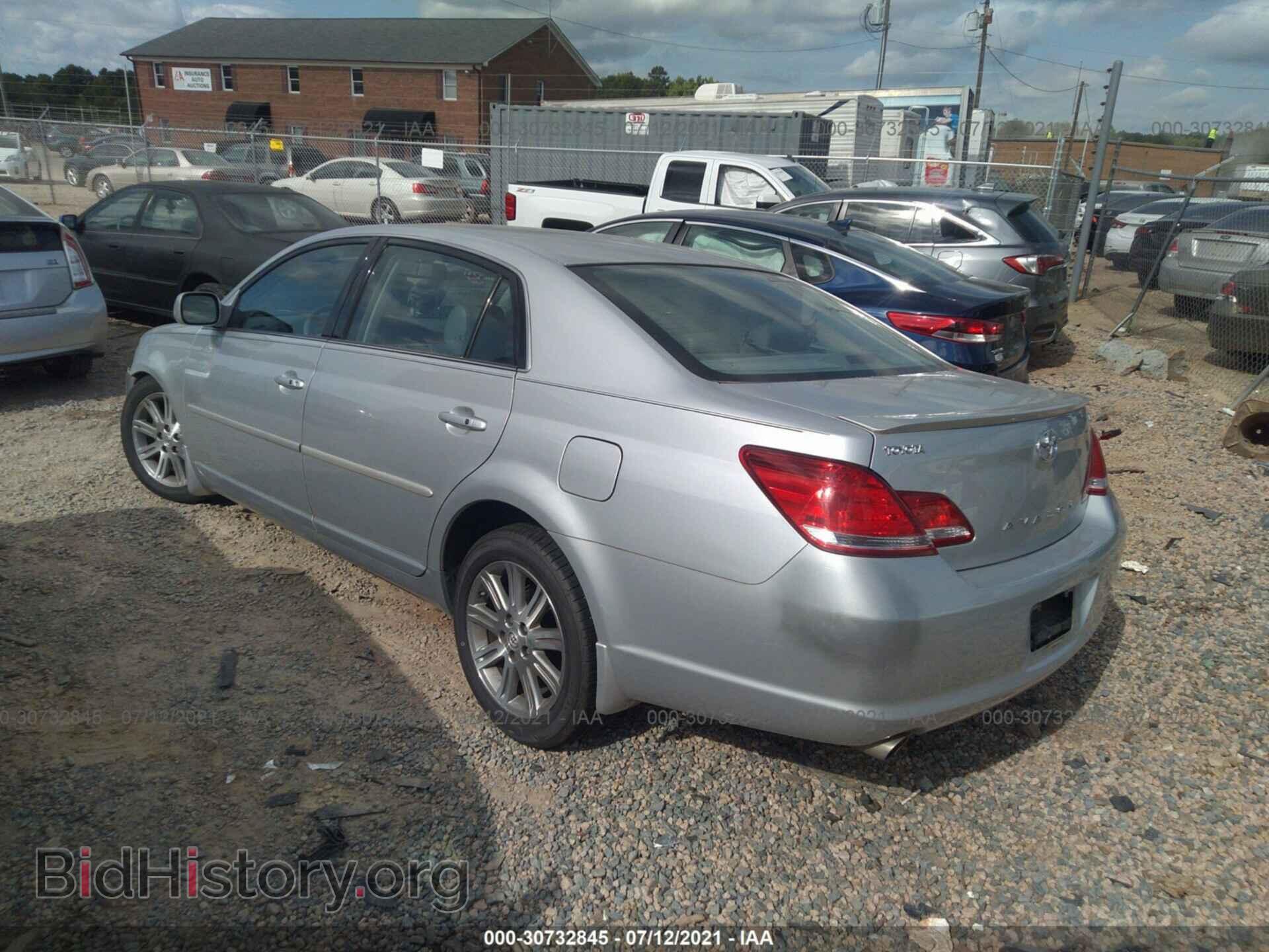 2007 TOYOTA AVALON - VIN: 4T1BK36B27U190721 - Фото 3