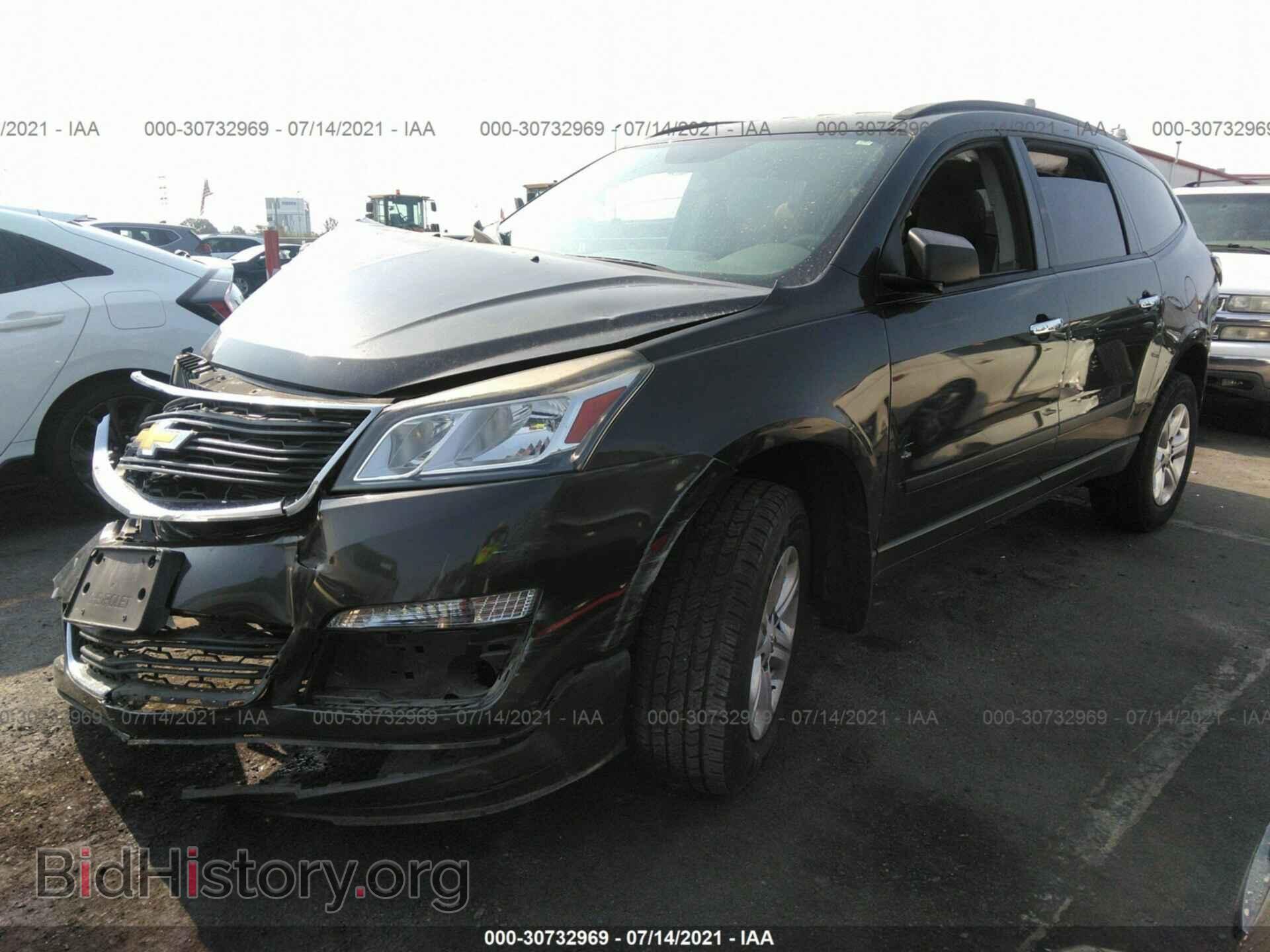 2015 CHEVROLET TRAVERSE - VIN: 1GNKRFED4FJ204548 - Photo 2