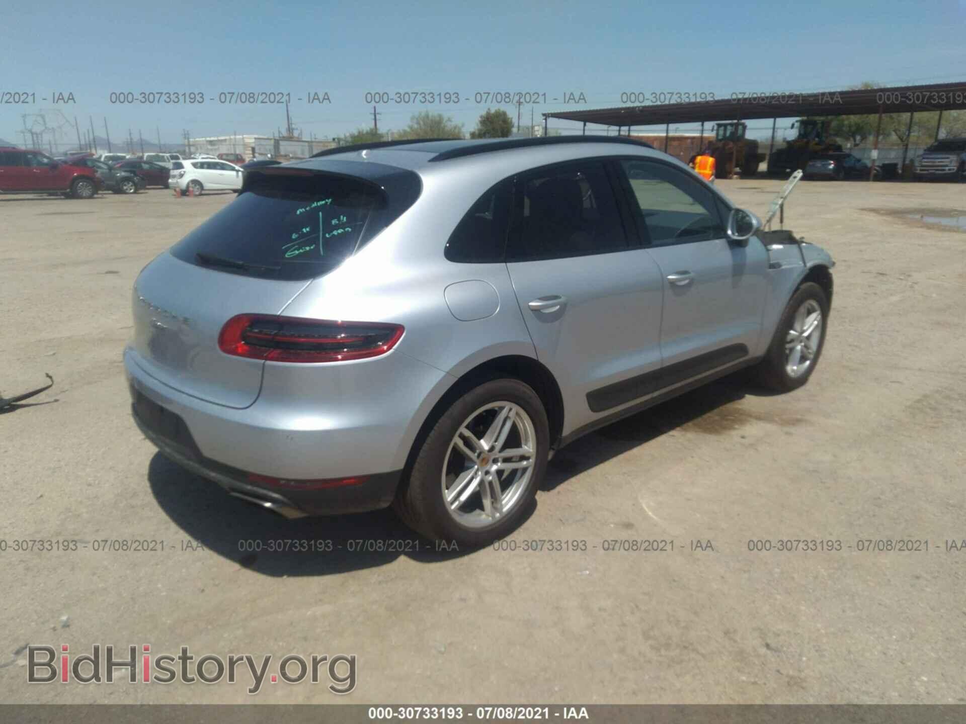 2017 PORSCHE MACAN - VIN: WP1AA2A55HLB02796 - Photo 4