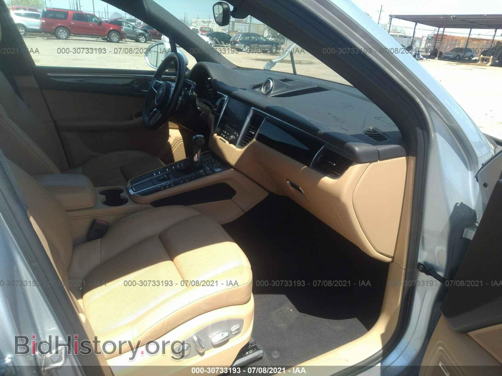 2017 PORSCHE MACAN - VIN: WP1AA2A55HLB02796 - Photo 5