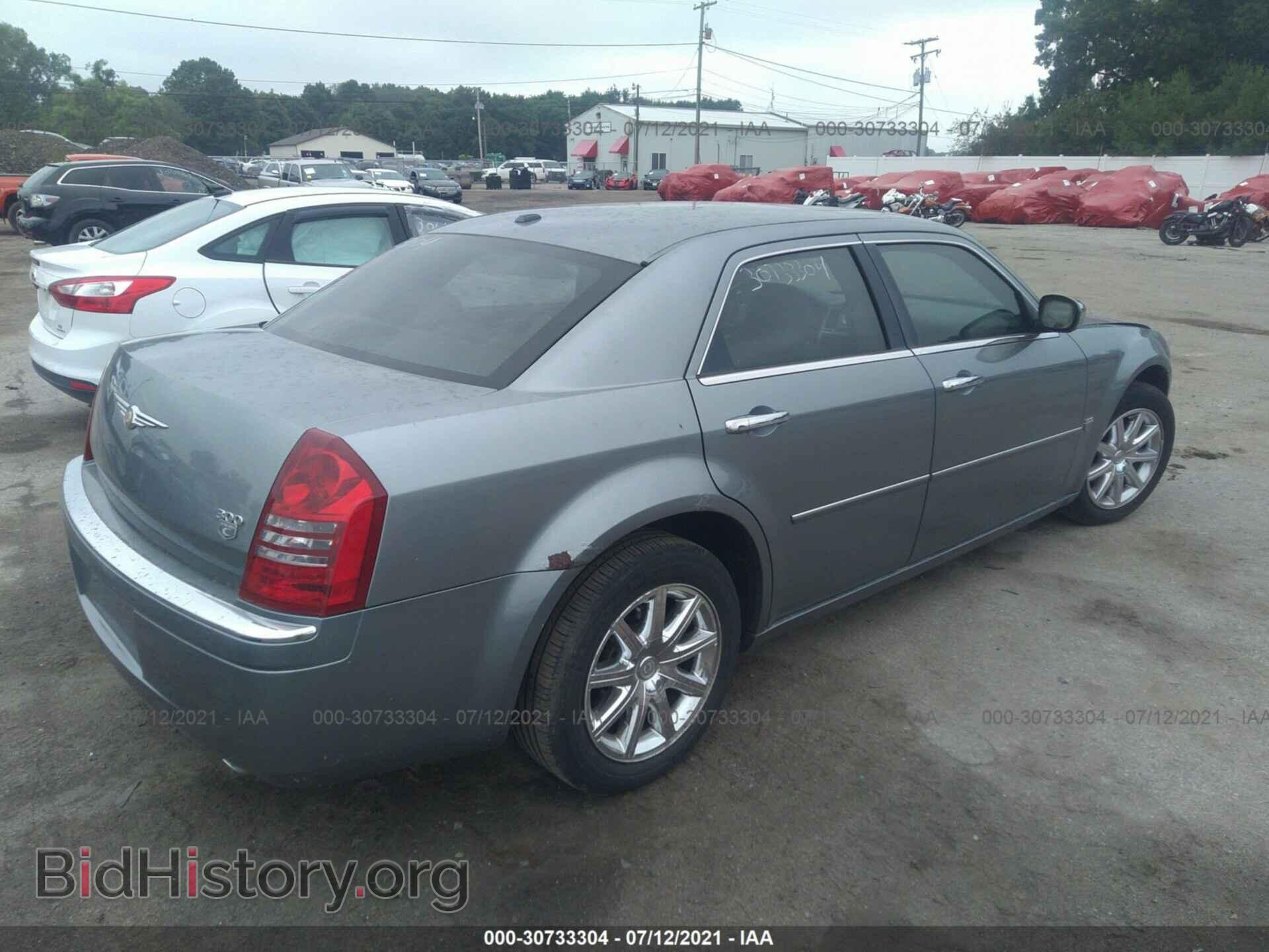 2007 CHRYSLER 300 - VIN: 2C3KA63H17H775038 - Фото 4