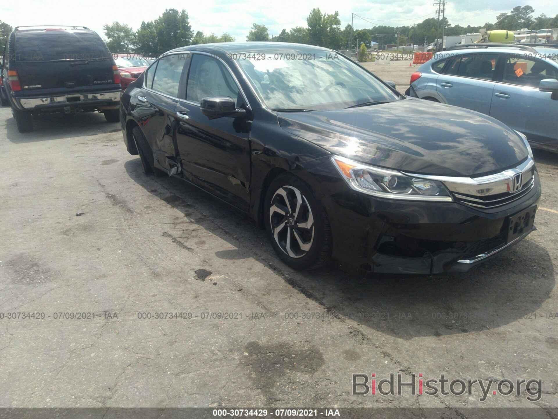 Photo 1HGCR2F8XHA102084 - HONDA ACCORD SEDAN 2017