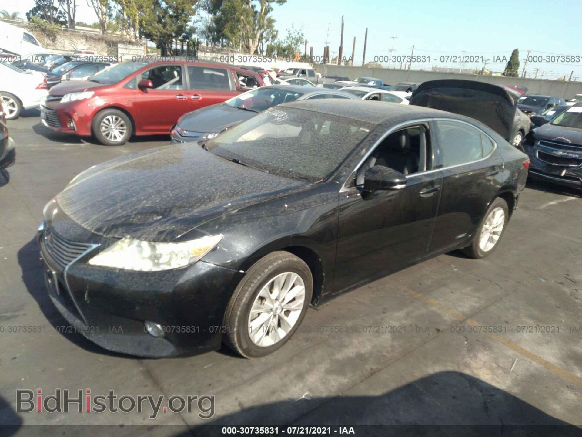 2013 LEXUS ES 300H - VIN: JTHBW1GG8D2012759 - Фото 2
