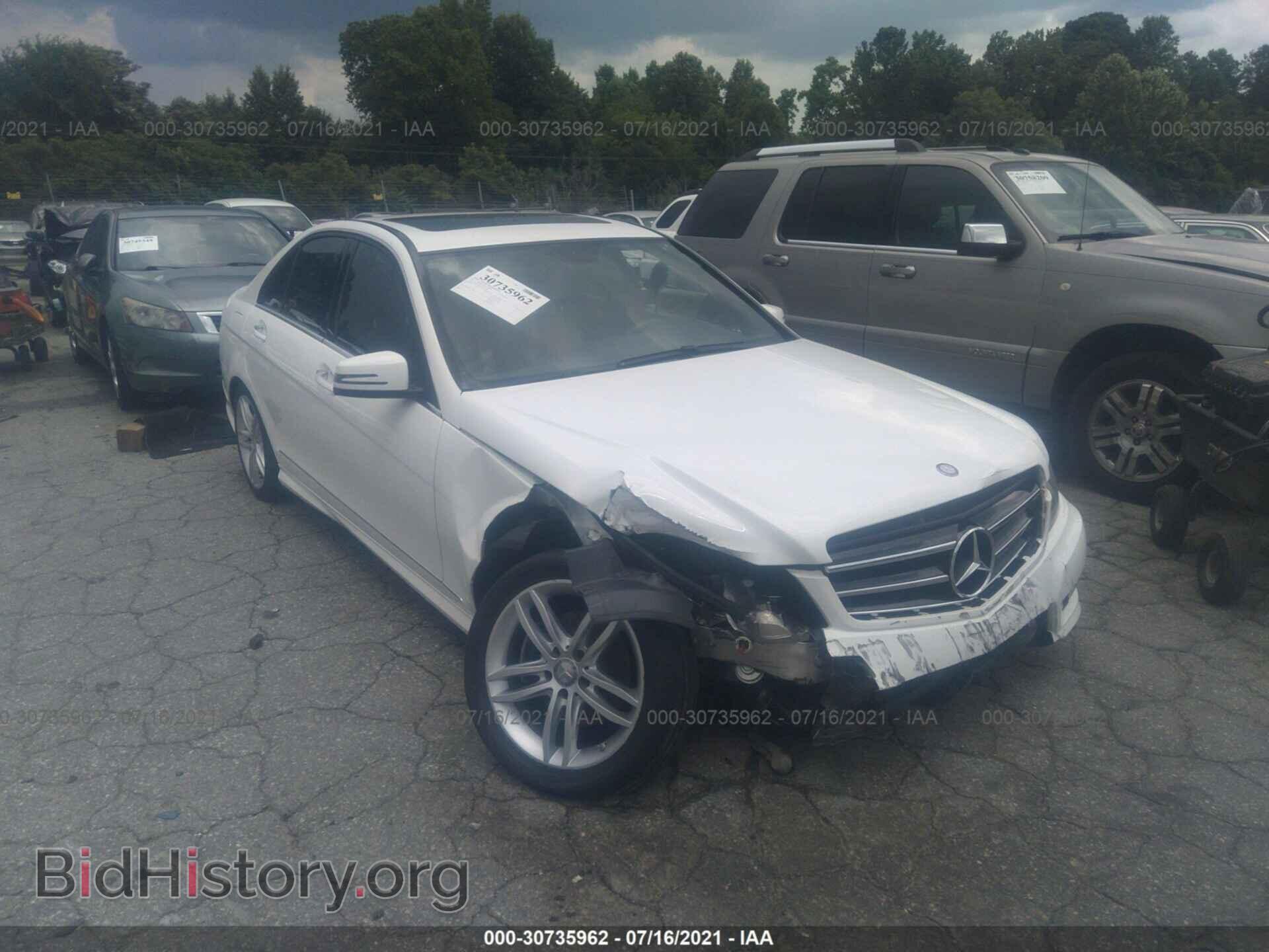 Фотография WDDGF4HB0EA934452 - MERCEDES-BENZ C-CLASS 2014