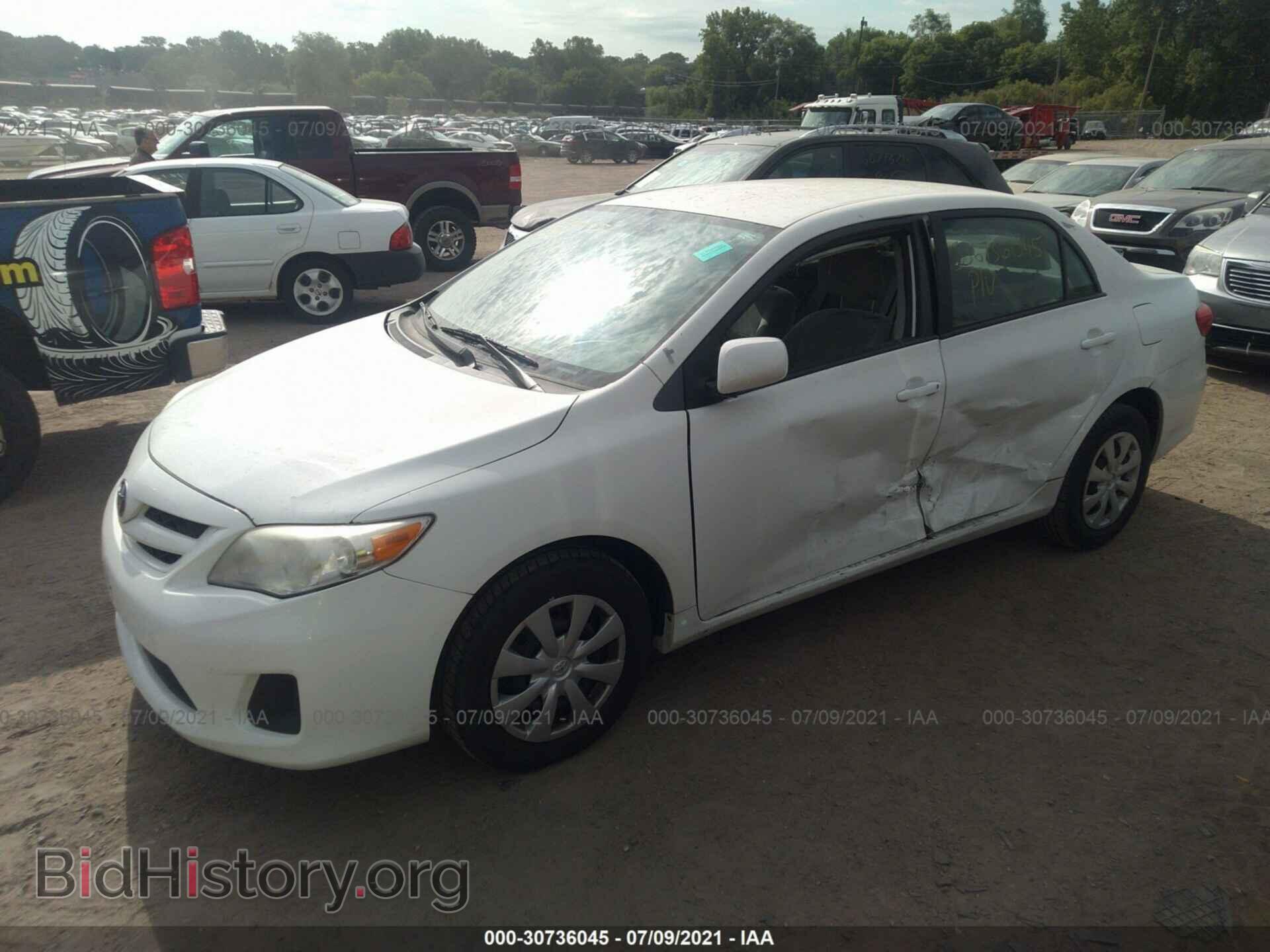 2011 TOYOTA COROLLA - VIN: 2T1BU4EE7BC643236 - Фото 2