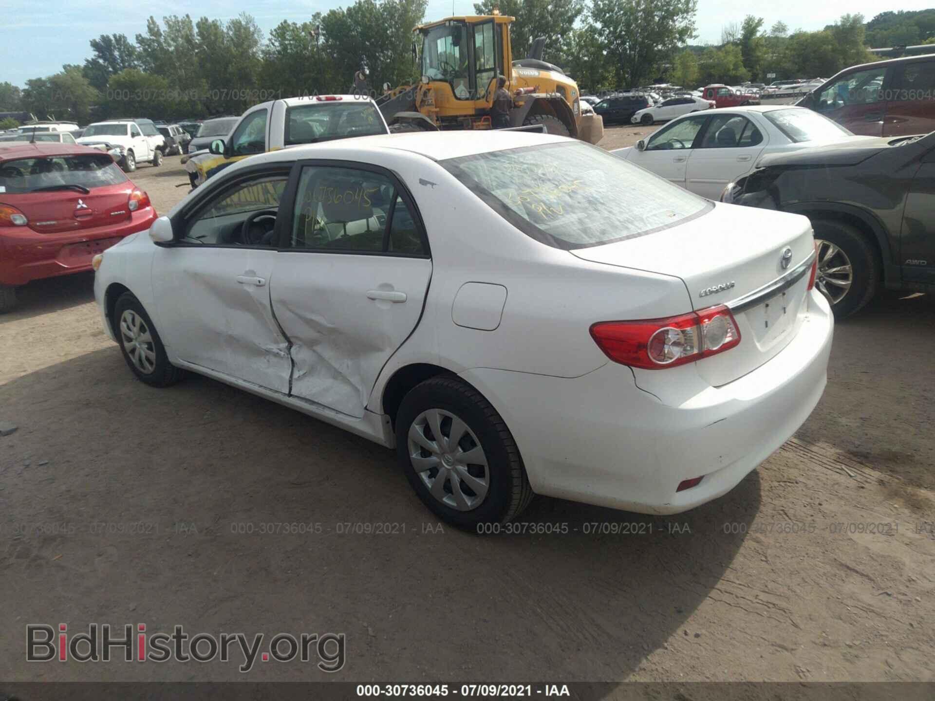 2011 TOYOTA COROLLA - VIN: 2T1BU4EE7BC643236 - Фото 3