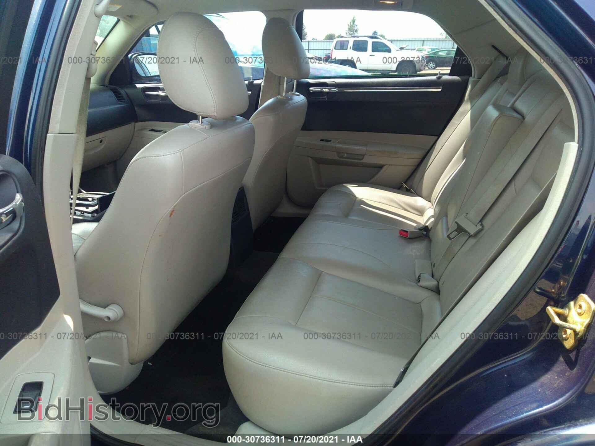 2006 CHRYSLER 300 - VIN: 2C3KA53G46H230516 - Фото 8