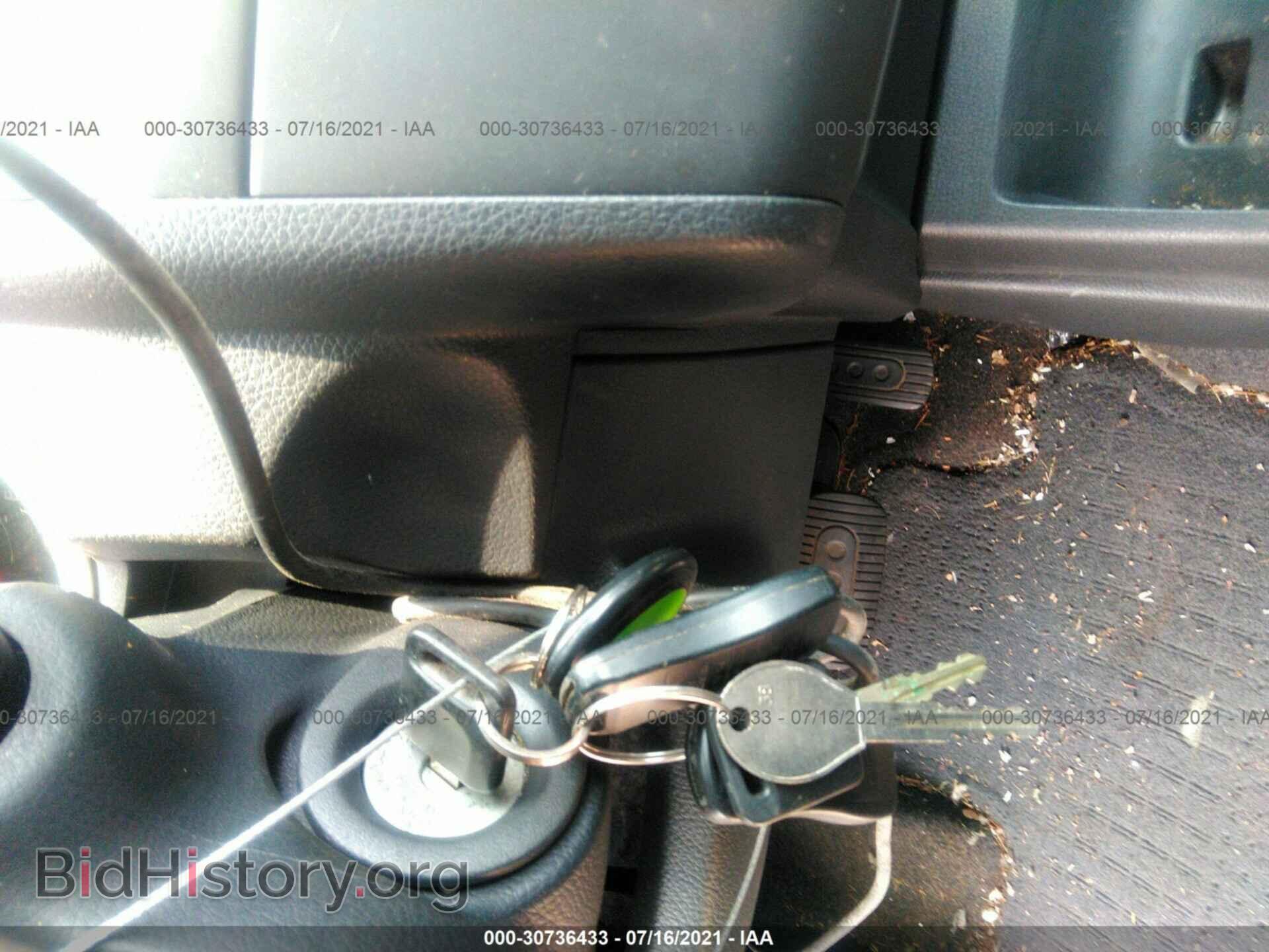 2009 NISSAN VERSA - VIN: 3N1BC13E09L411916 - Фото 11