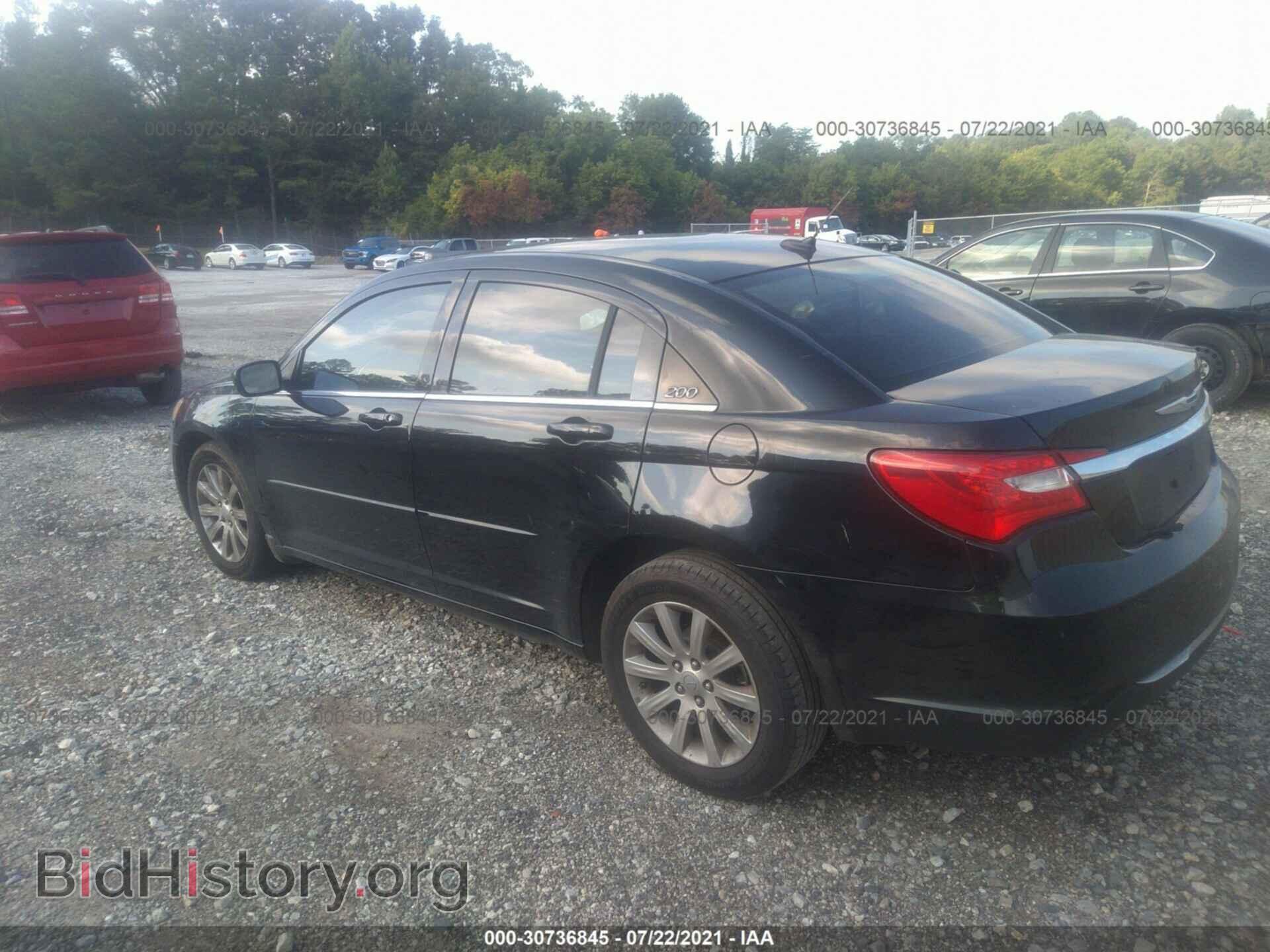 2012 CHRYSLER 200 - VIN: 1C3CCBBBXCN234625 - Фото 3