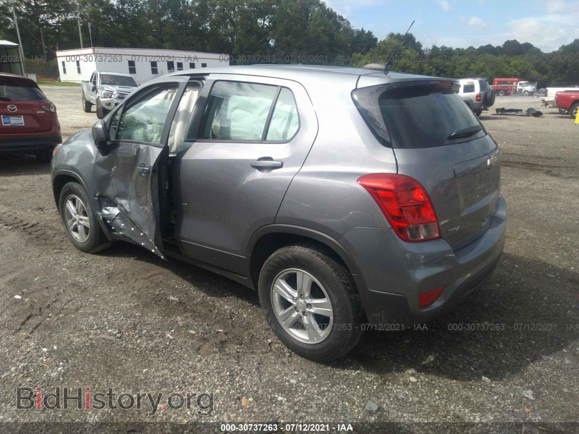 2020 CHEVROLET TRAX - VIN: 3GNCJKSB2LL159363 - Photo 3