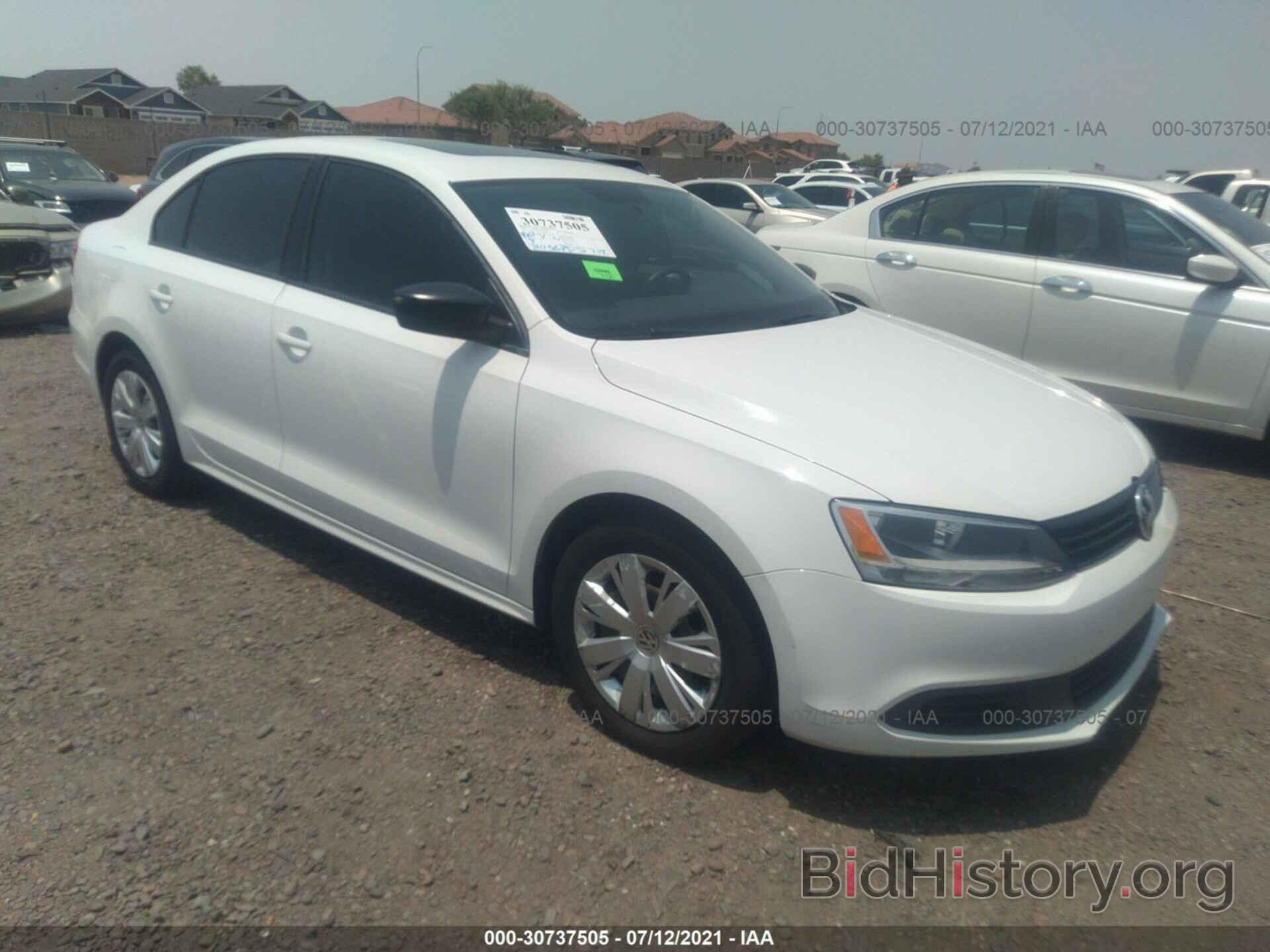 Photo 3VW2K7AJ4CM345940 - VOLKSWAGEN JETTA SEDAN 2012