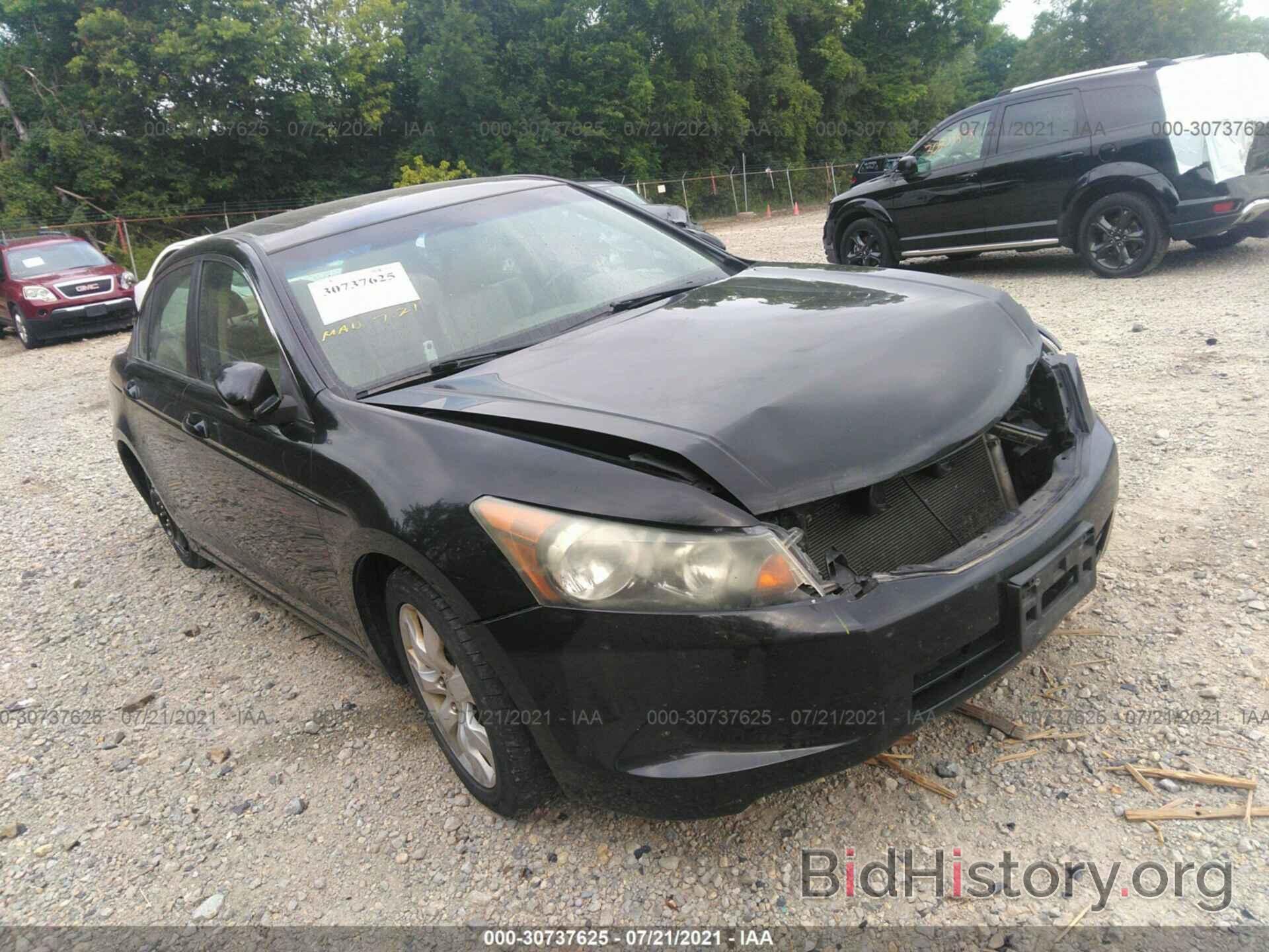 Photo 1HGCP2F88AA157922 - HONDA ACCORD SDN 2010