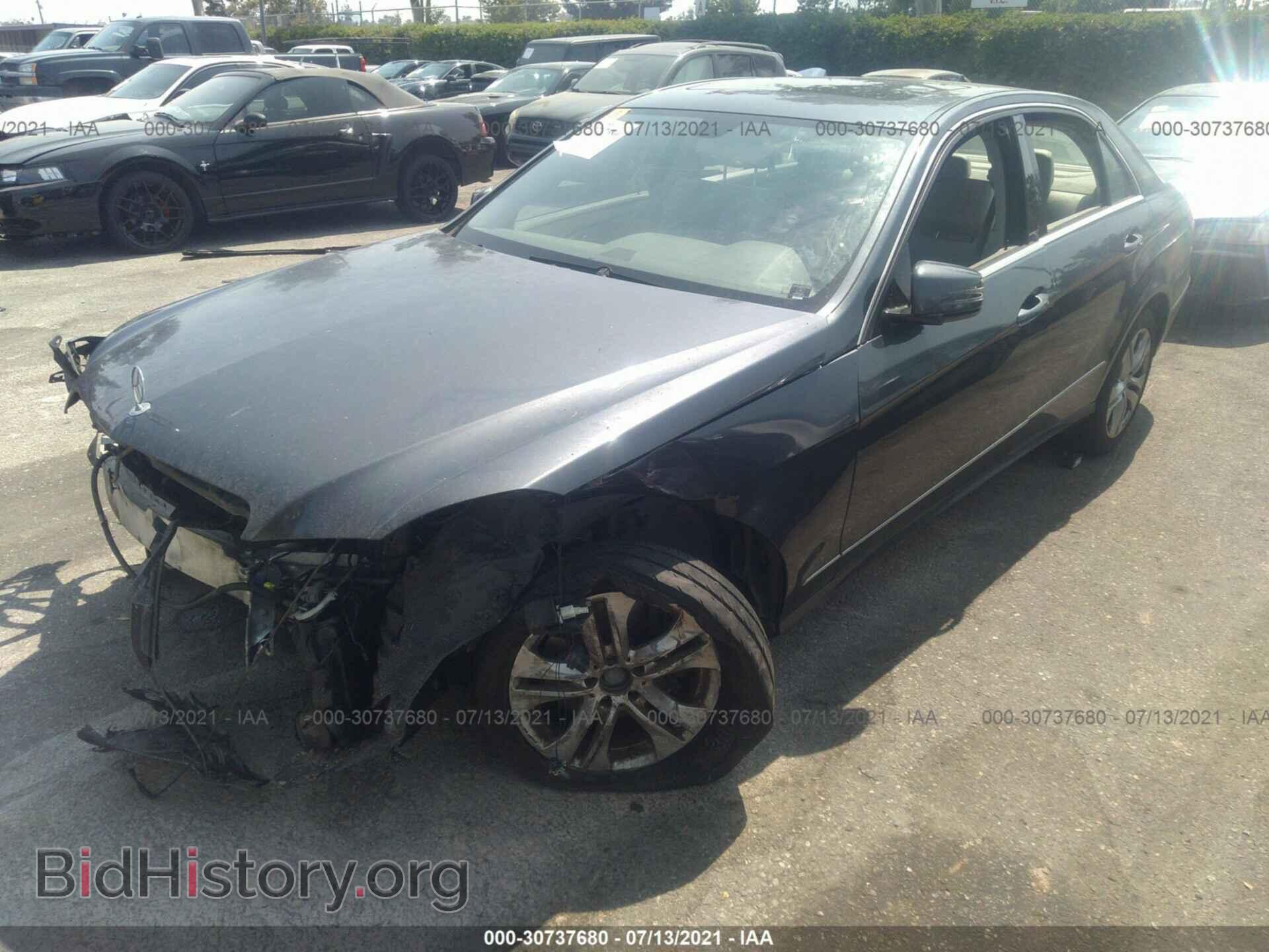 2011 MERCEDES-BENZ E-CLASS - VIN: WDDHF5GBXBA359123 - Фото 2