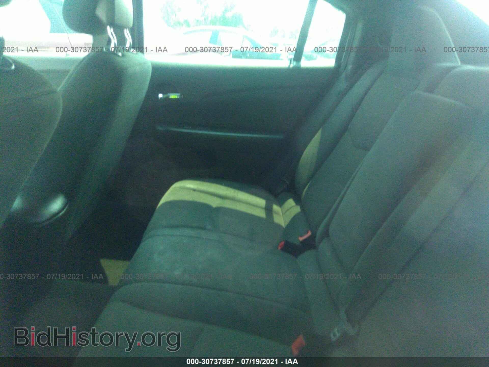 2011 CHRYSLER 200 - VIN: 1C3BC1FB6BN555575 - Фото 8