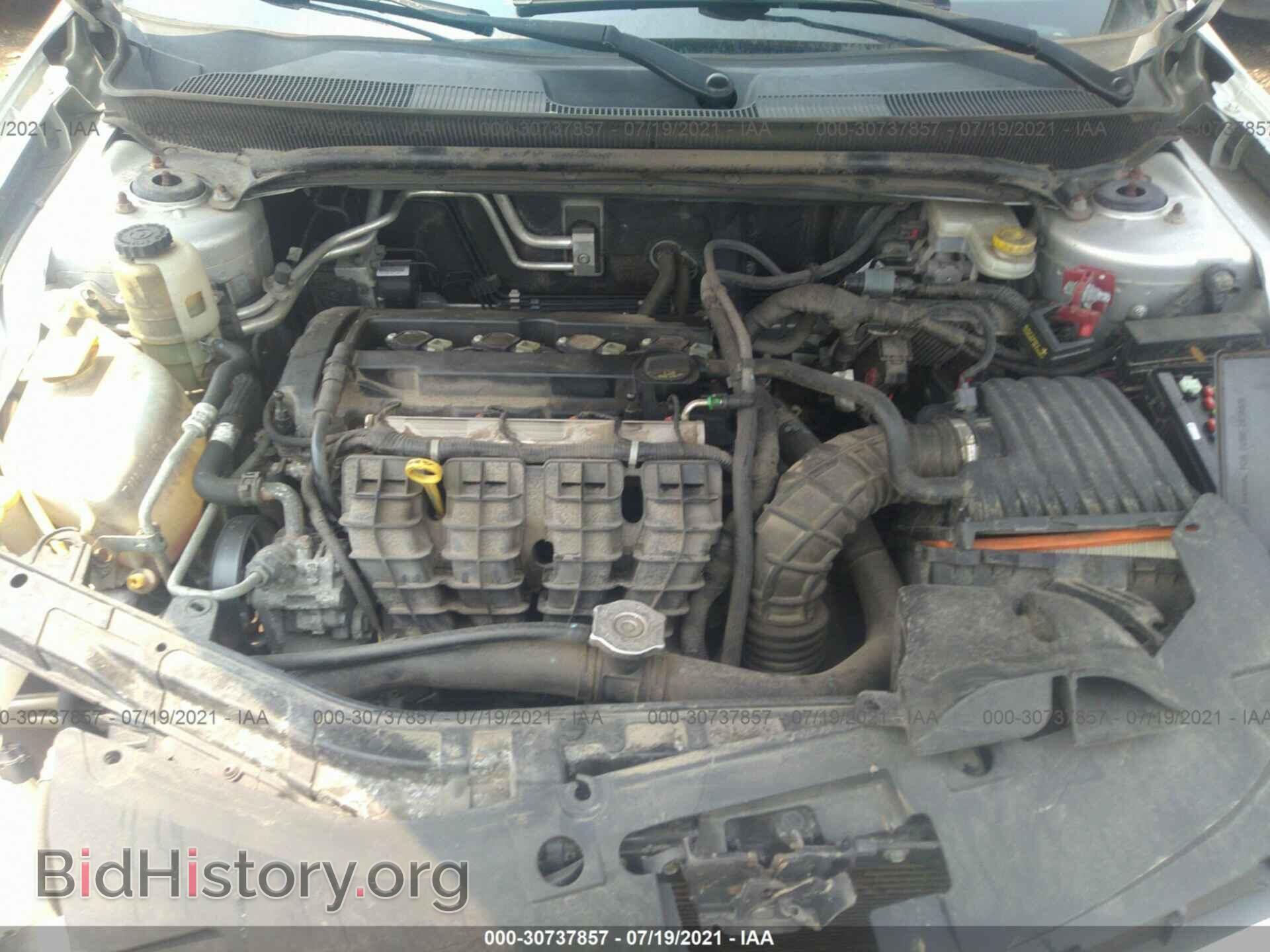 2011 CHRYSLER 200 - VIN: 1C3BC1FB6BN555575 - Фото 10