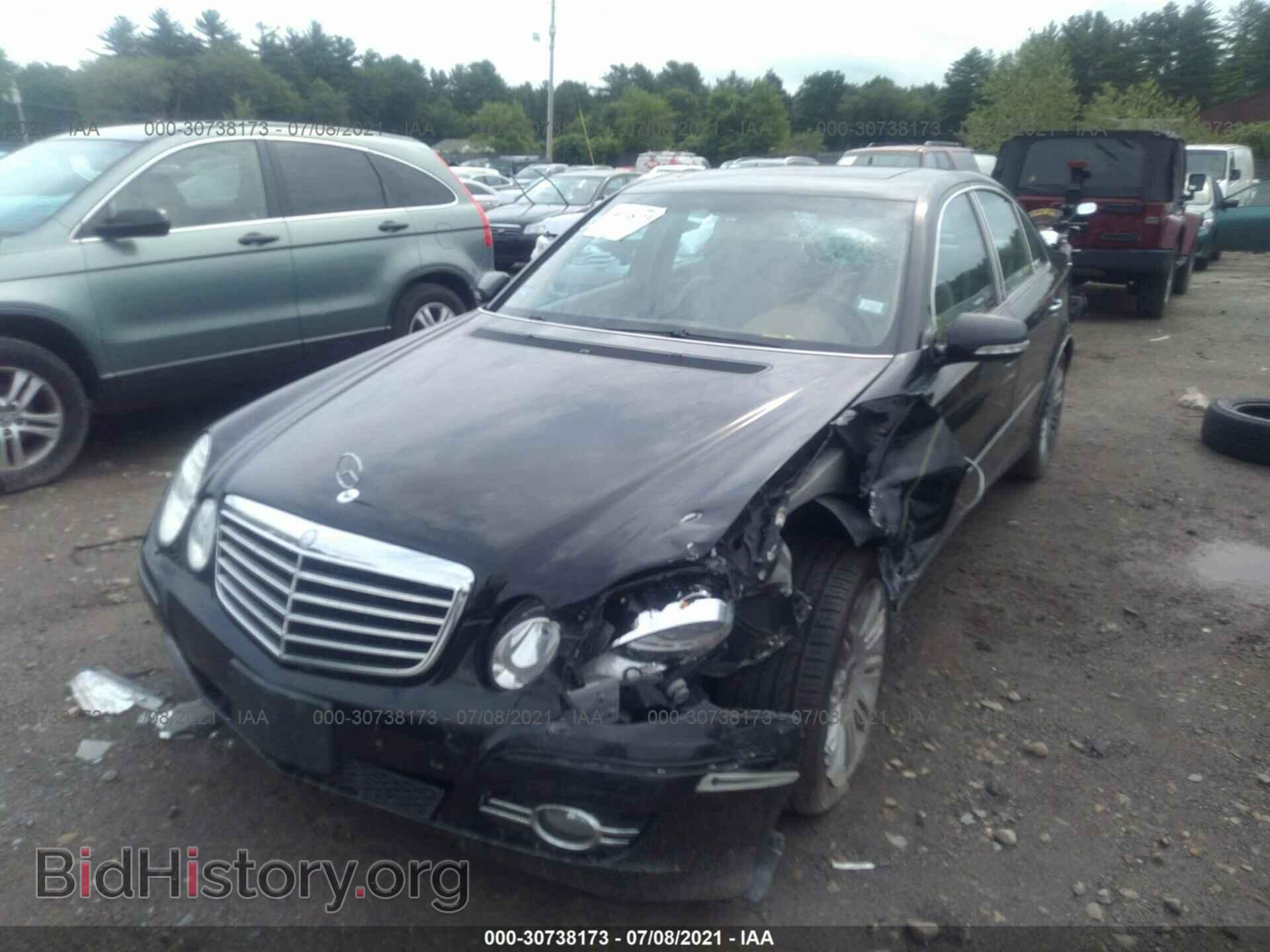 2008 MERCEDES-BENZ E-CLASS - VIN: WDBUF87X18B213684 - Фото 2