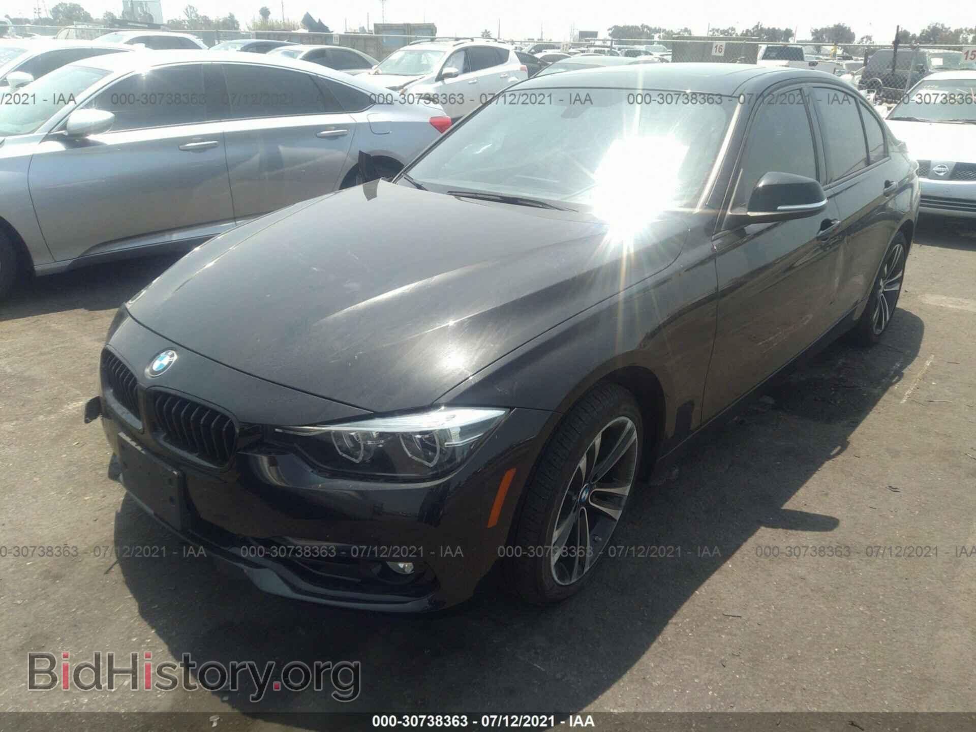 2018 BMW 3 SERIES - VIN: WBA8B9C5XJEE82330 - Фото 2