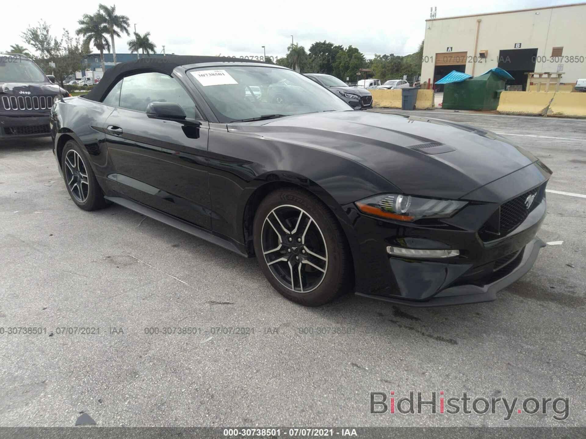 Photo 1FATP8UHXL5101700 - FORD MUSTANG 2020