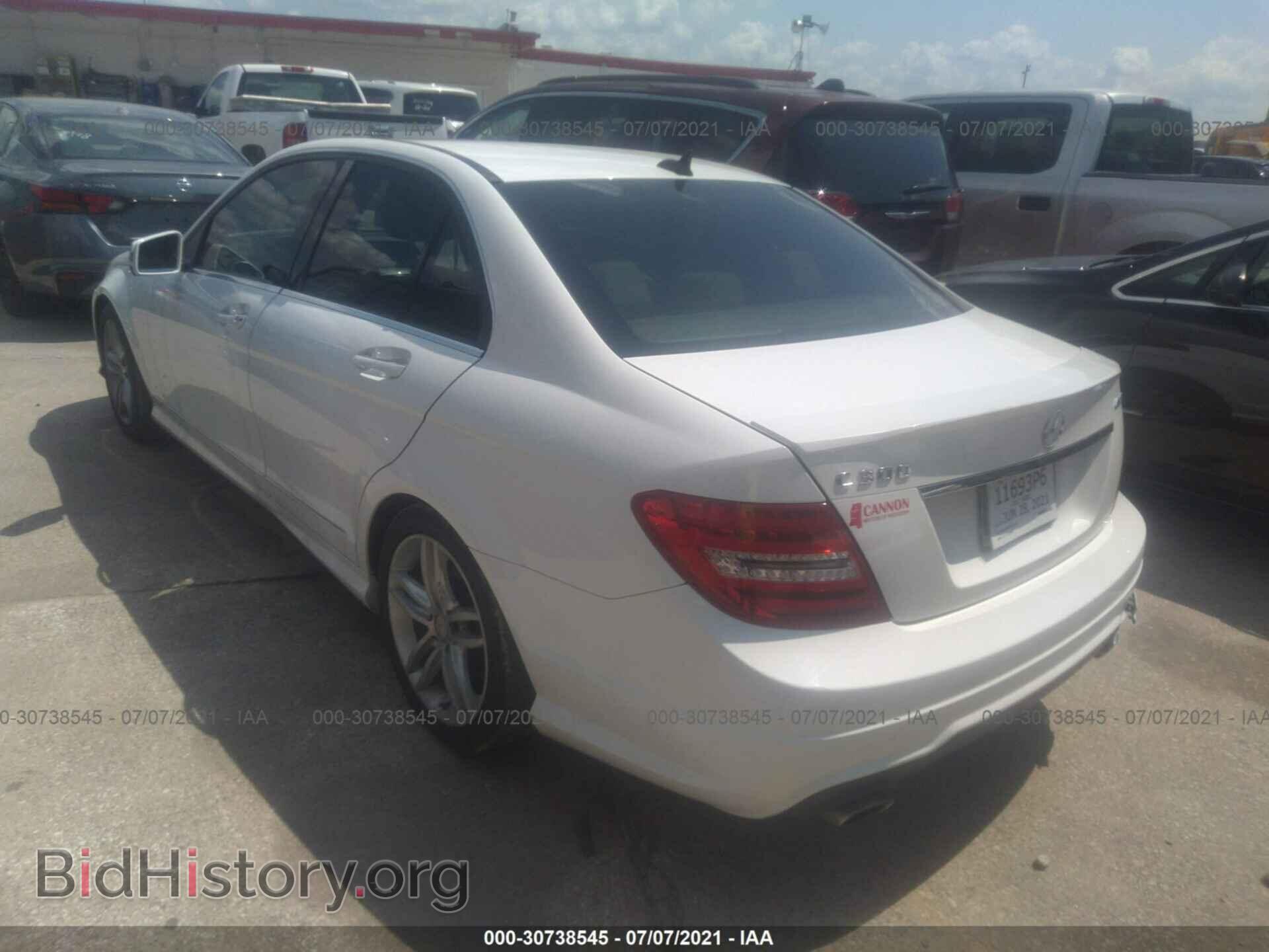 2013 MERCEDES-BENZ C-CLASS - VIN: WDDGF8AB3DR252053 - Фото 3