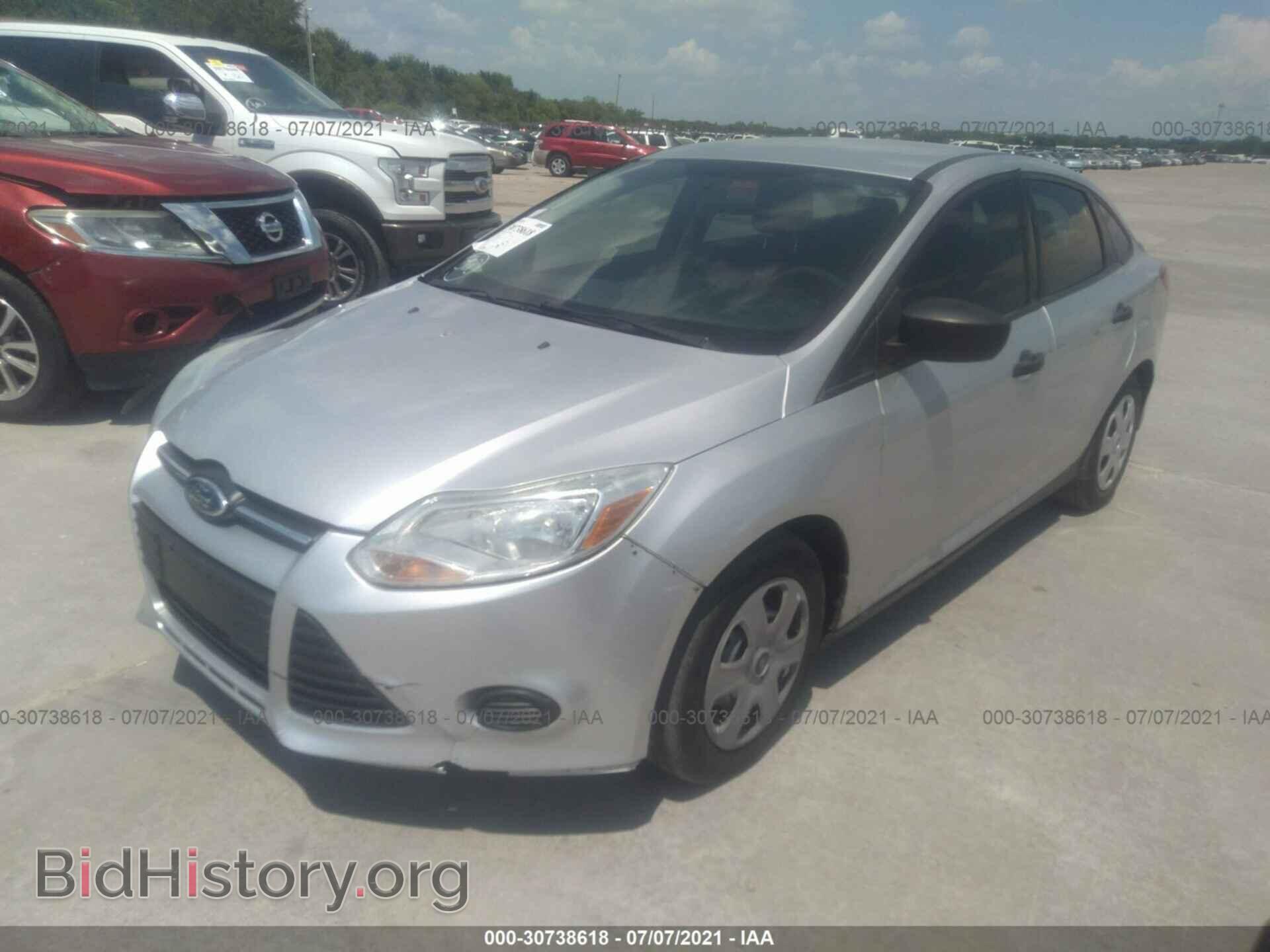 2013 FORD FOCUS - VIN: 1FADP3E22DL361734 - Photo 2