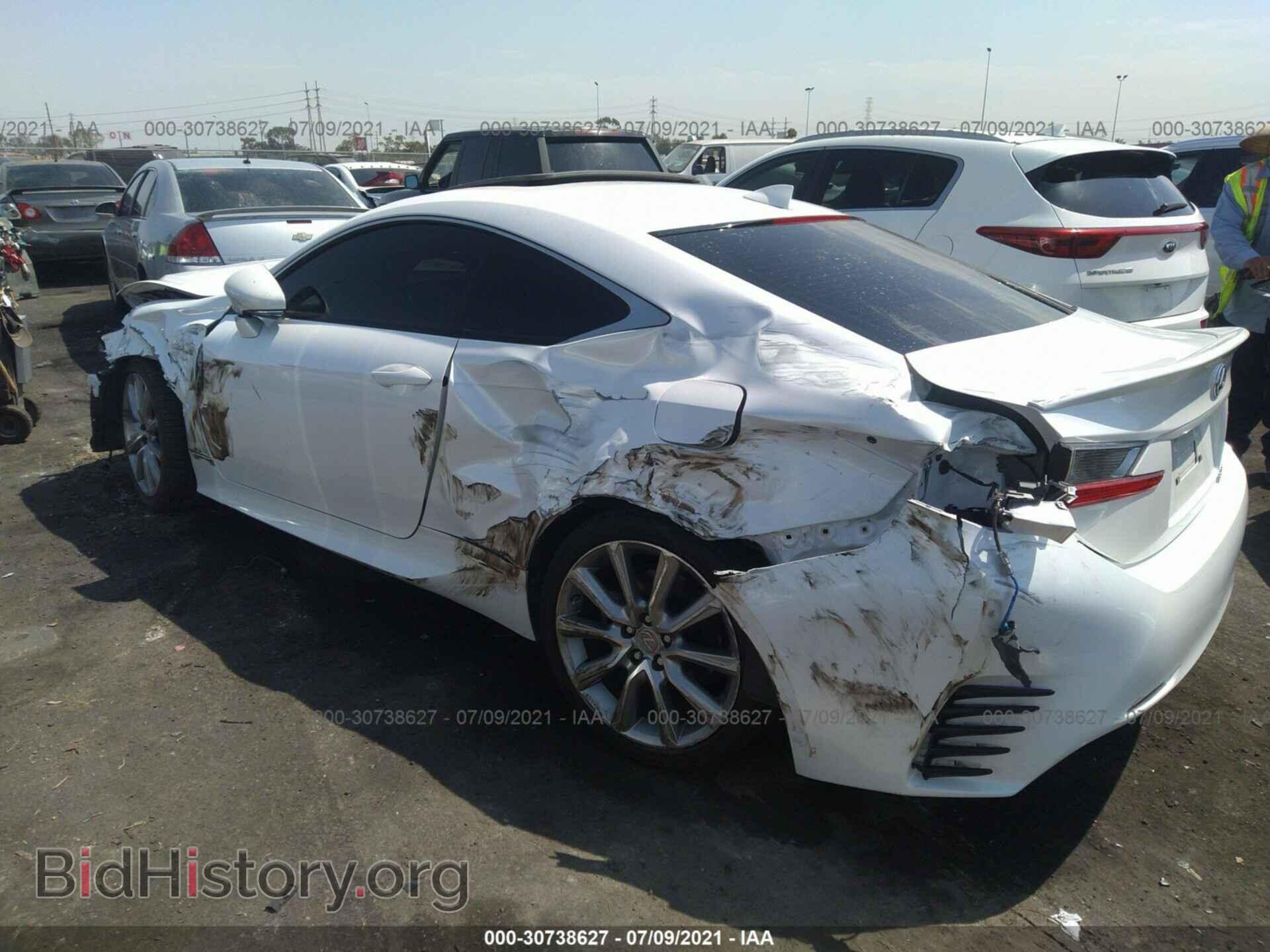 2016 LEXUS RC 200T - VIN: JTHHA5BC6G5001704 - Фото 3