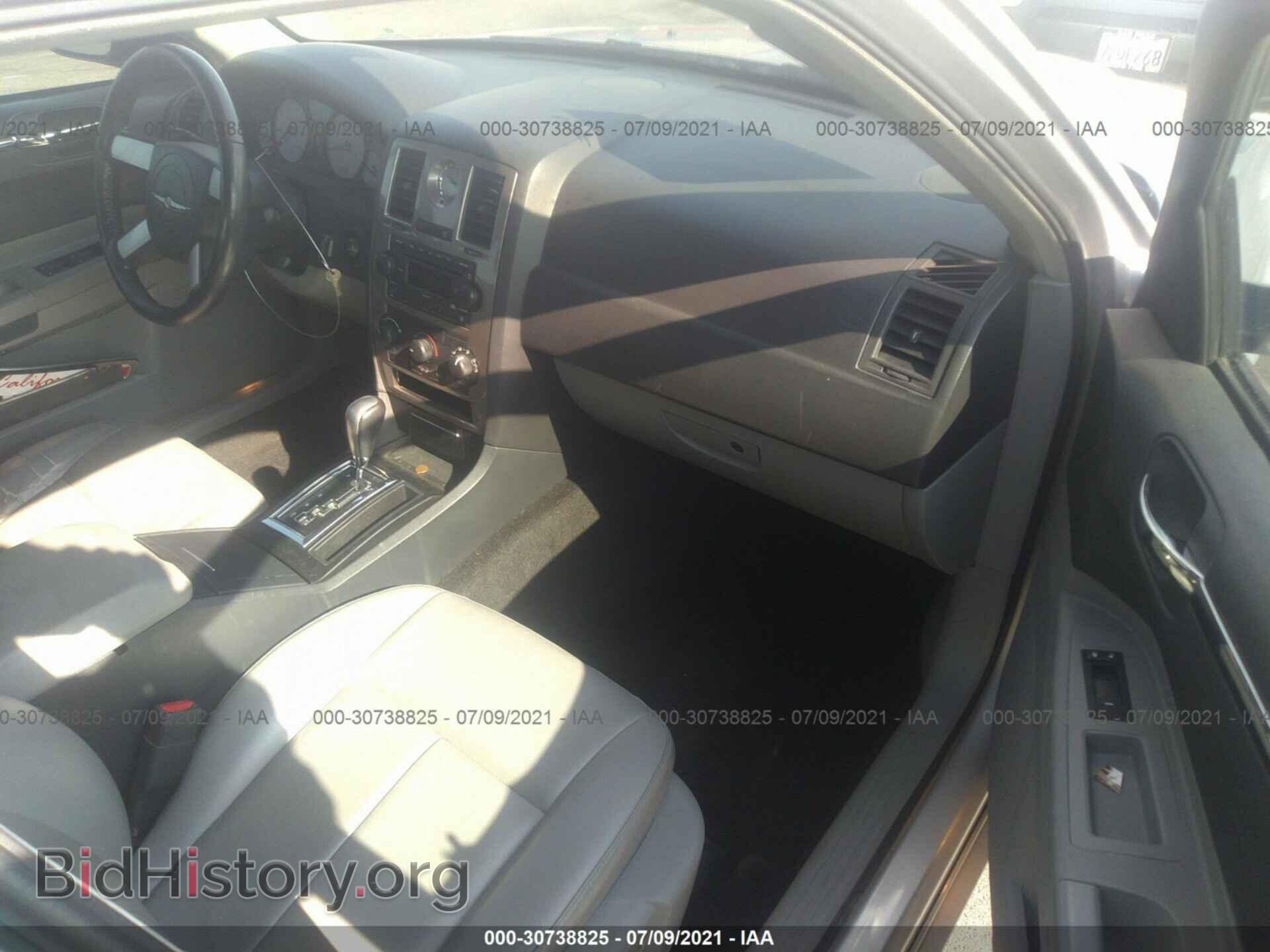 2007 CHRYSLER 300 - VIN: 2C3KA53G17H884410 - Фото 5