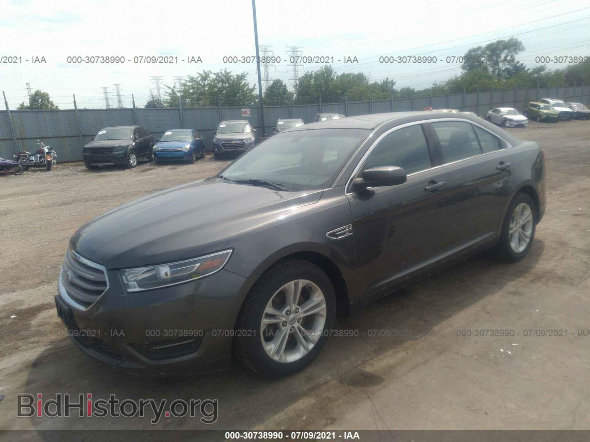 2018 FORD TAURUS - VIN: 1FAHP2E88JG126033 - Photo 2