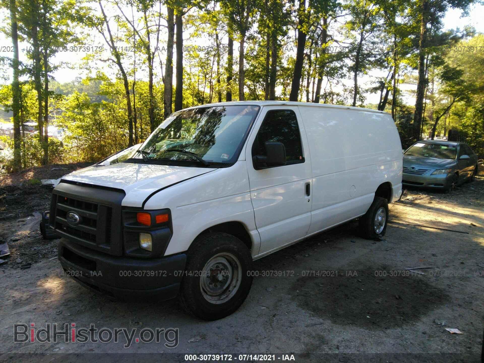 2011 FORD ECONOLINE CARGO VAN - VIN: 1FTNE2EW0BDA78323 - Фото 2