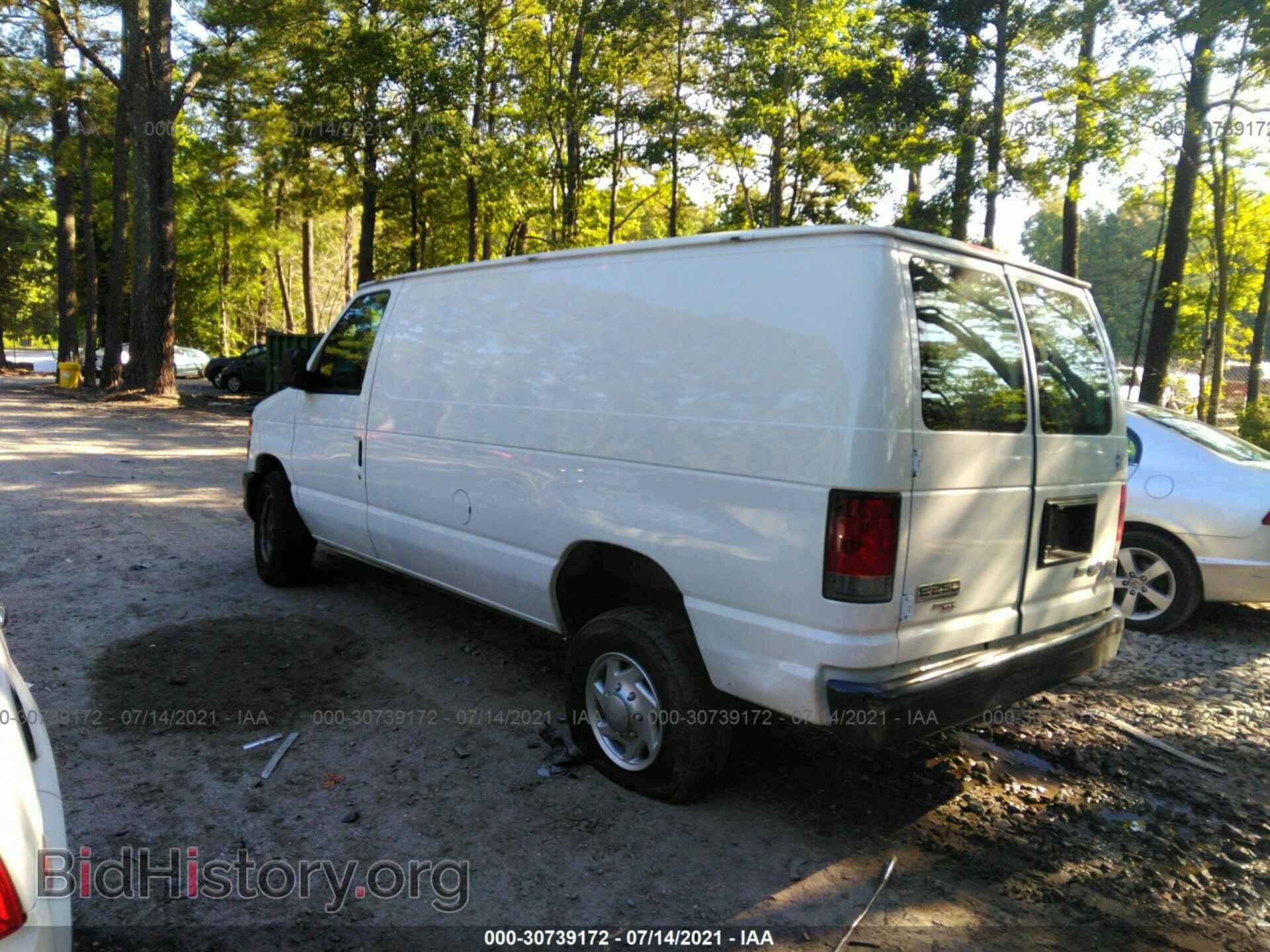 2011 FORD ECONOLINE CARGO VAN - VIN: 1FTNE2EW0BDA78323 - Фото 3