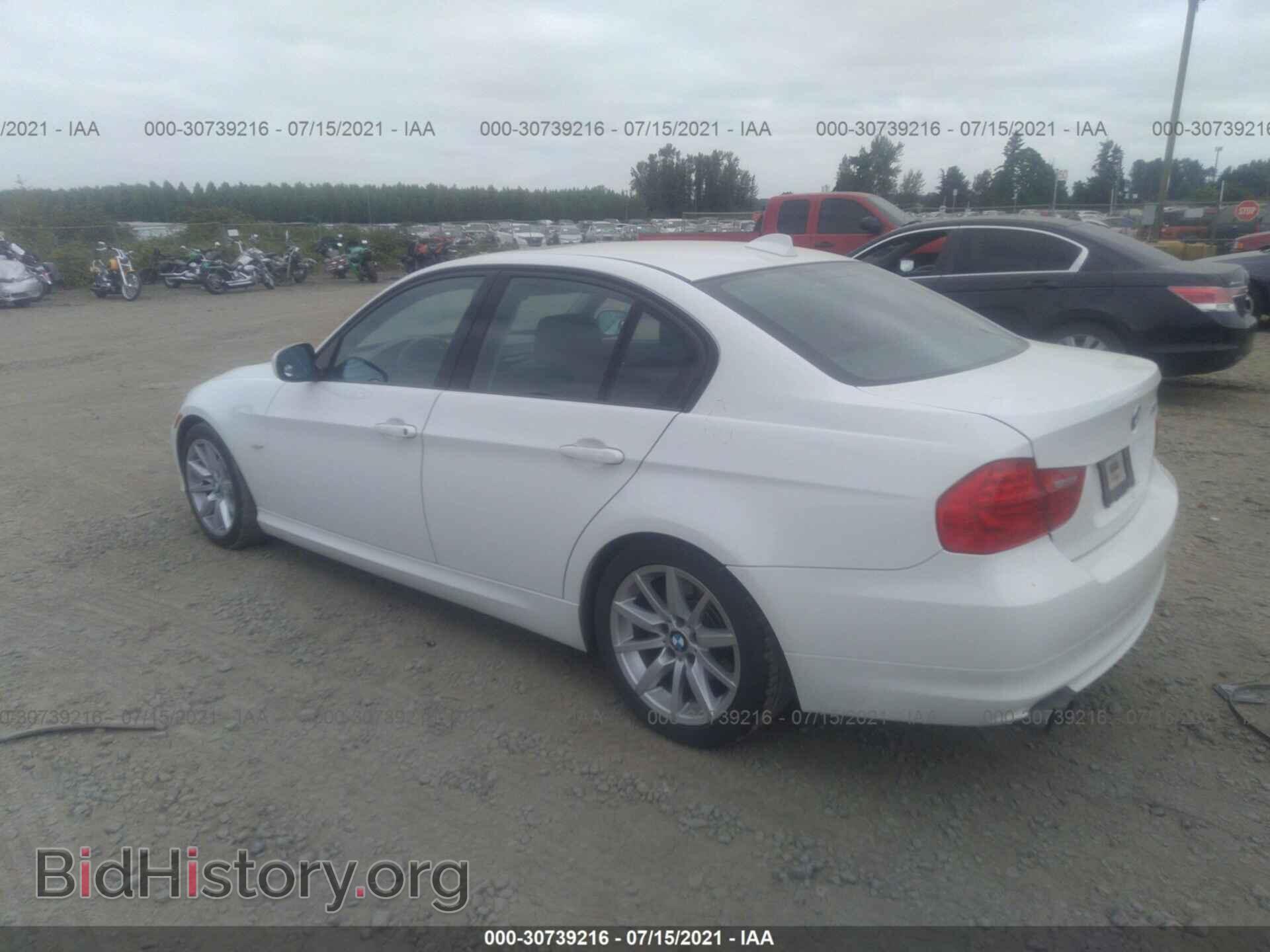 2009 BMW 3 SERIES - VIN: WBAPH53599A448785 - Фото 3